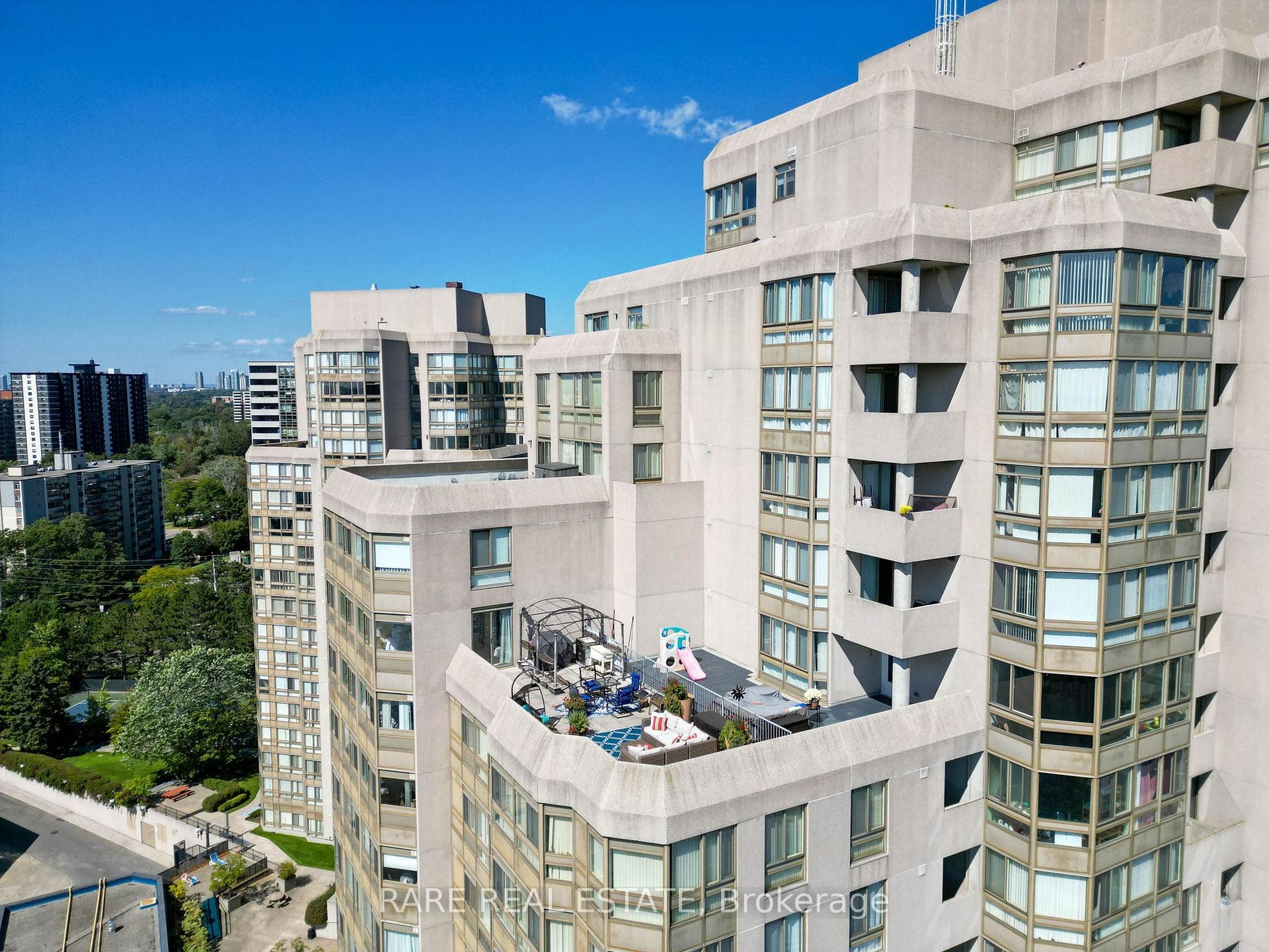 3233 Eglinton Avenue Unit 1409A photo 33