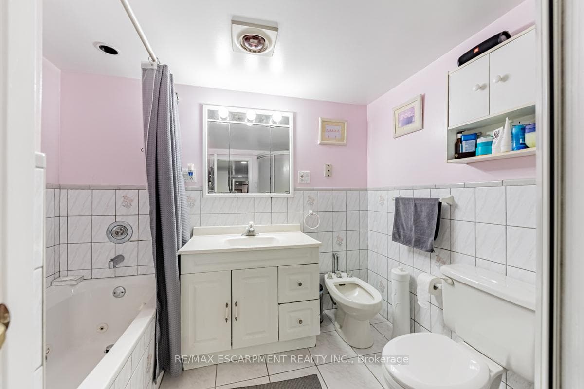 11 Alma Avenue photo 25