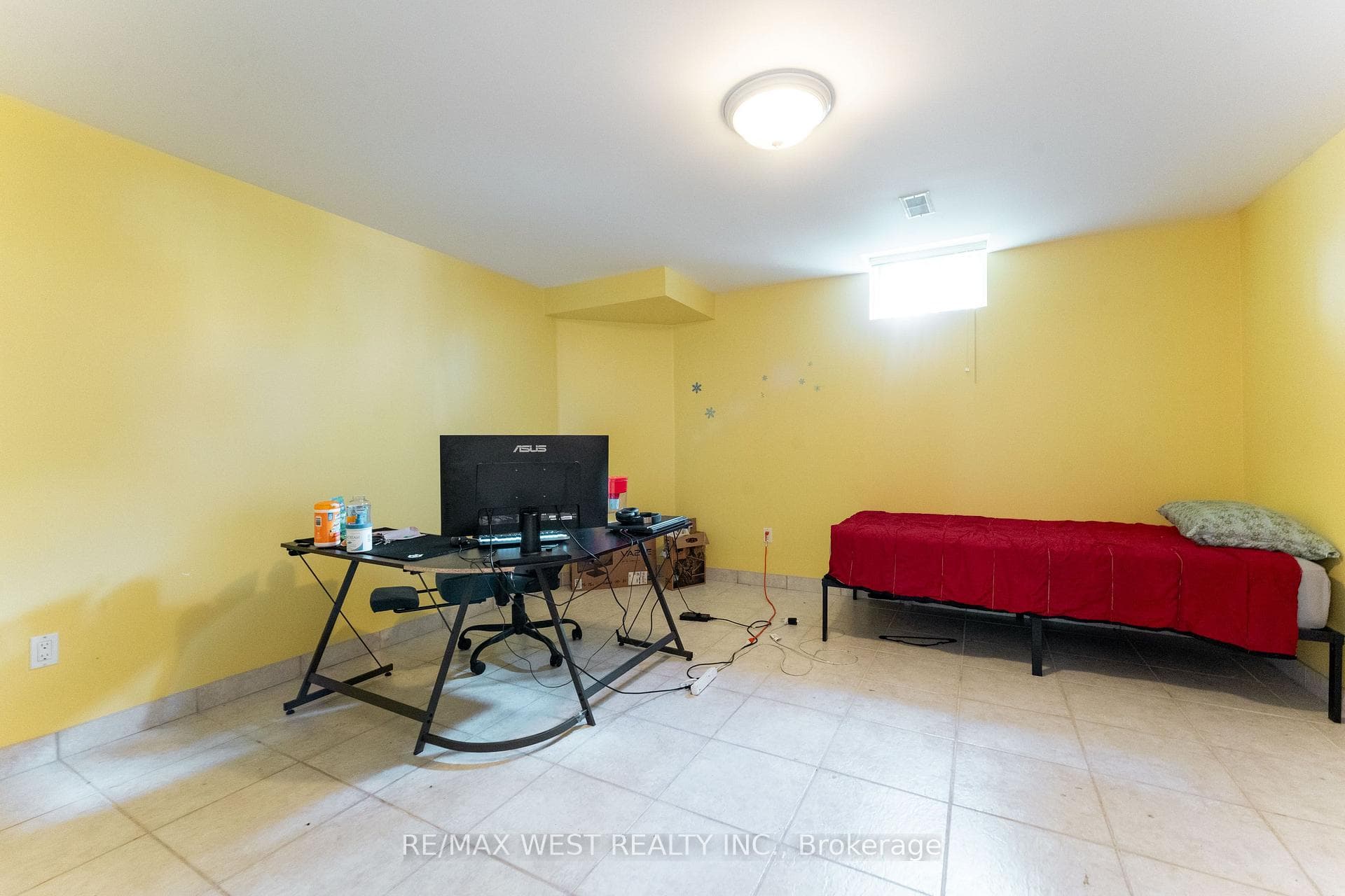 72 Alpha Court photo 32