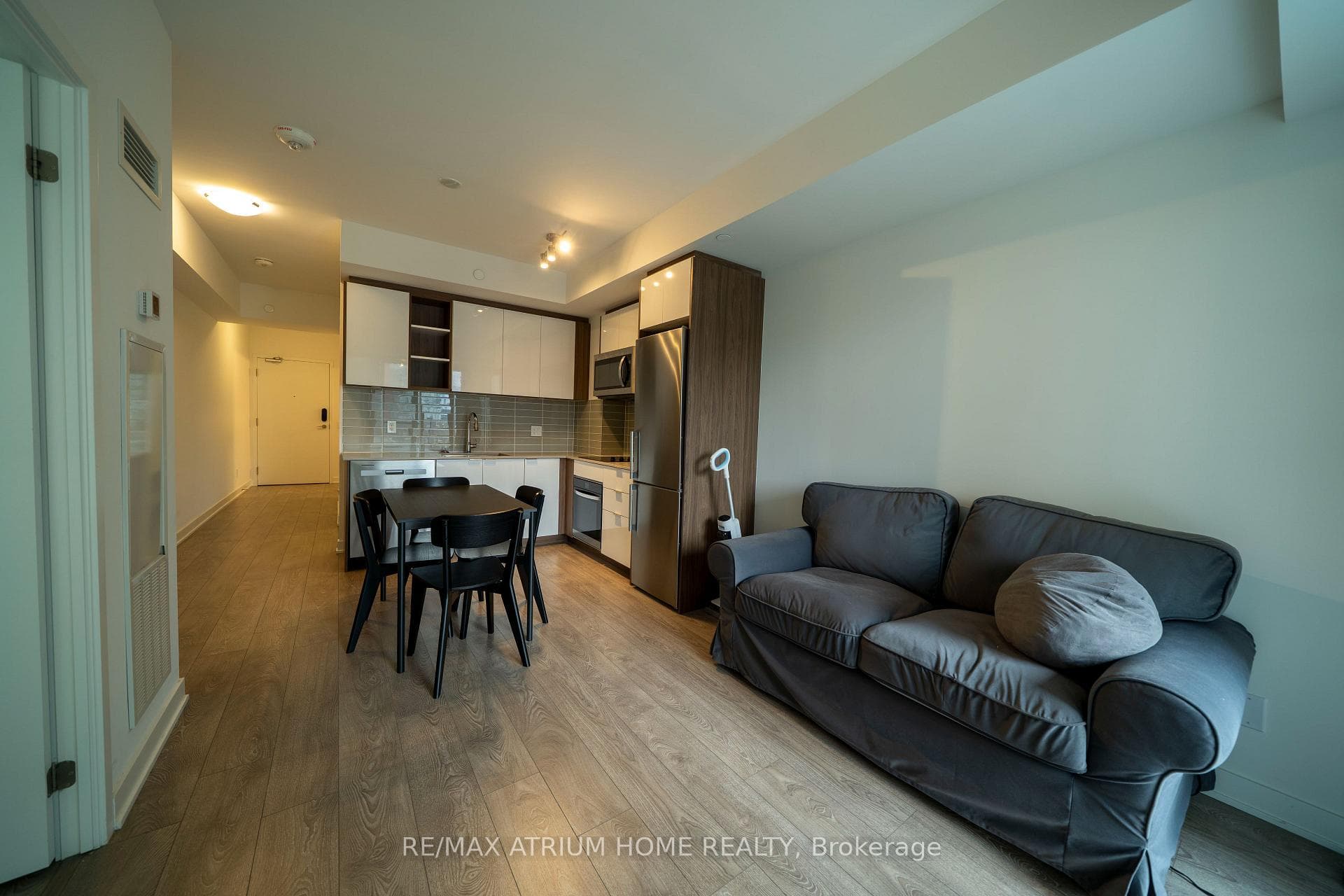 543 Richmond Street Unit 725 photo 1