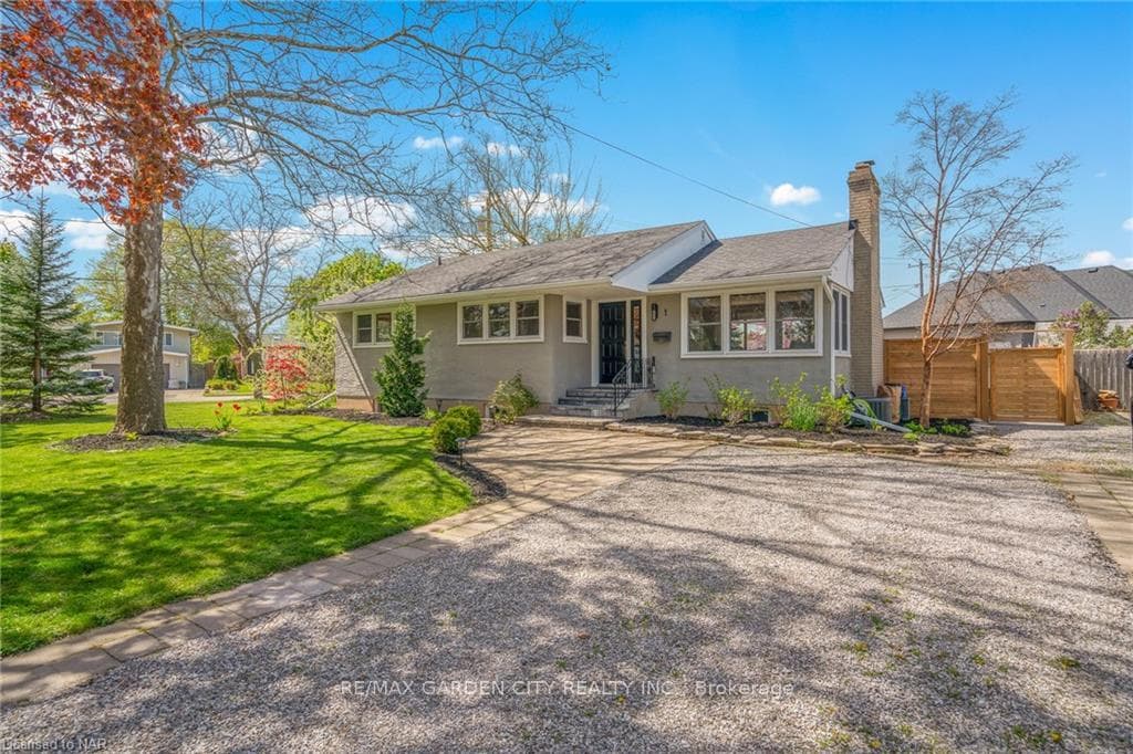 1 Sunnyside Drive photo 2