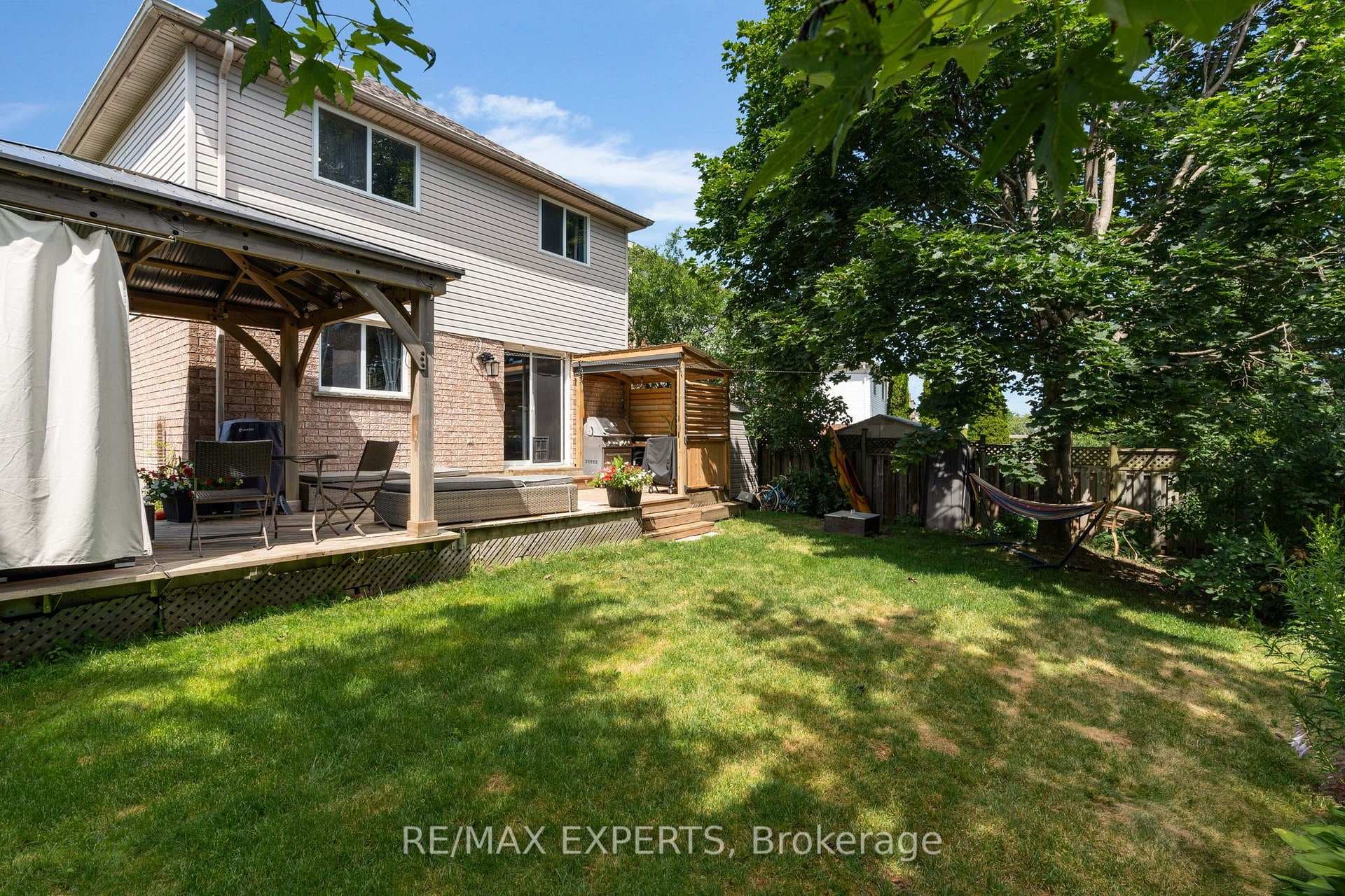 1 Cameron Court photo 36