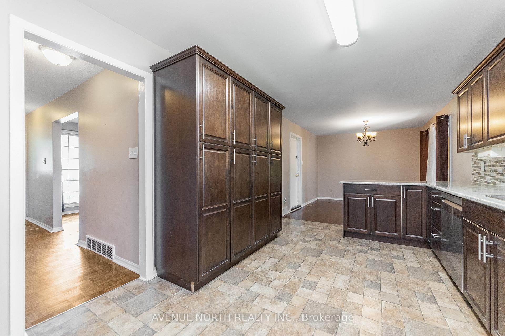 3005 Mccarthy Road photo 14
