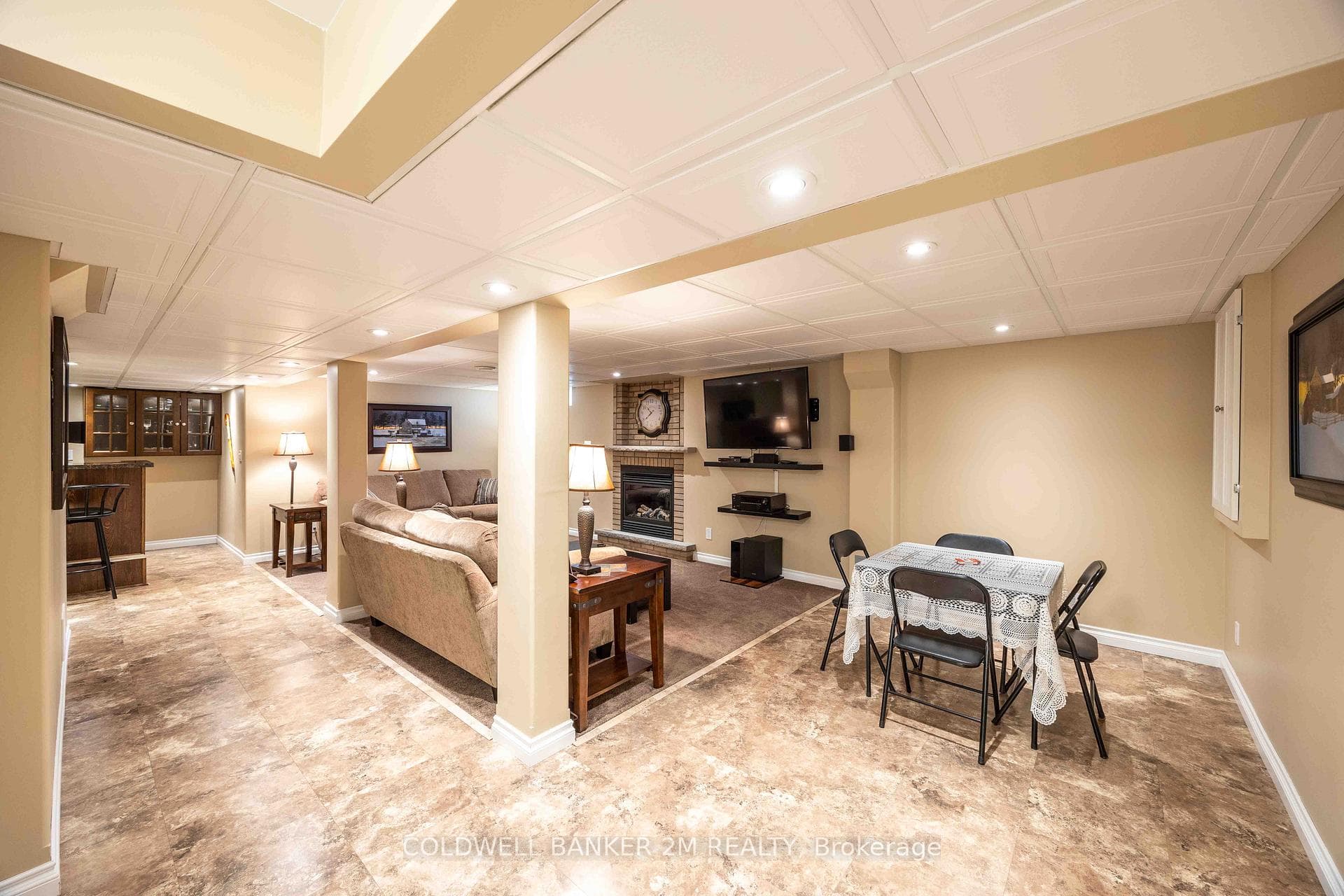 366 Dickens Drive photo 24