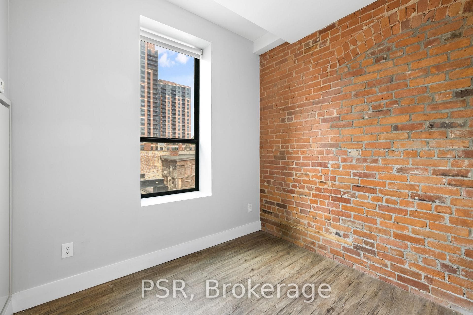 2870 Dundas Street Unit 216 photo 10