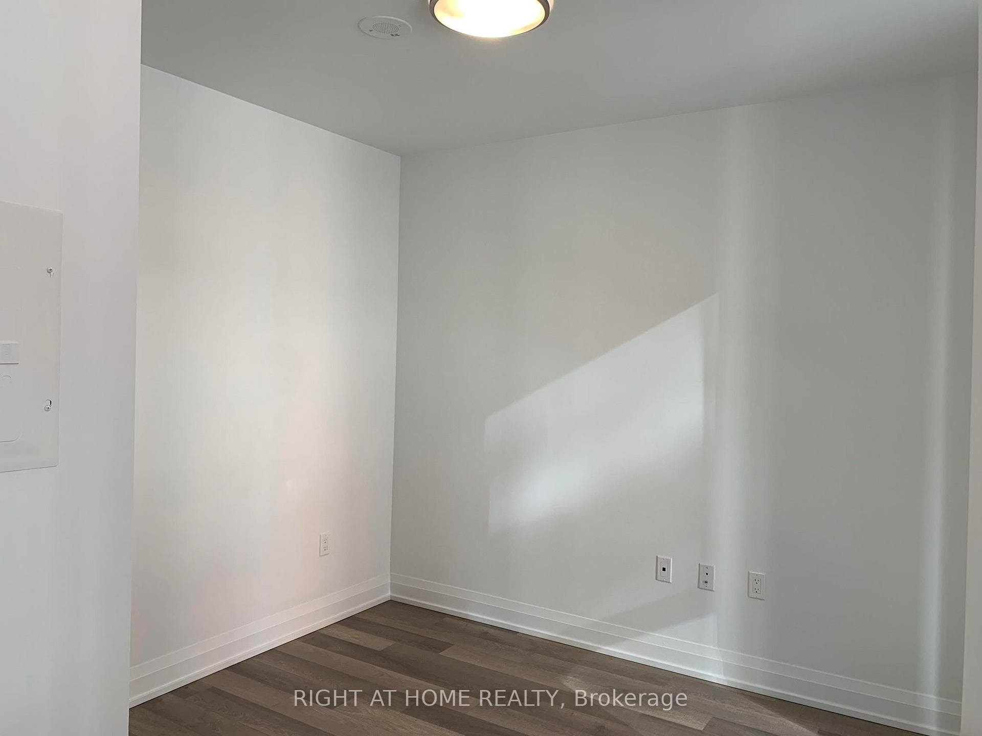 77 Mutual Street Unit 414 photo 6