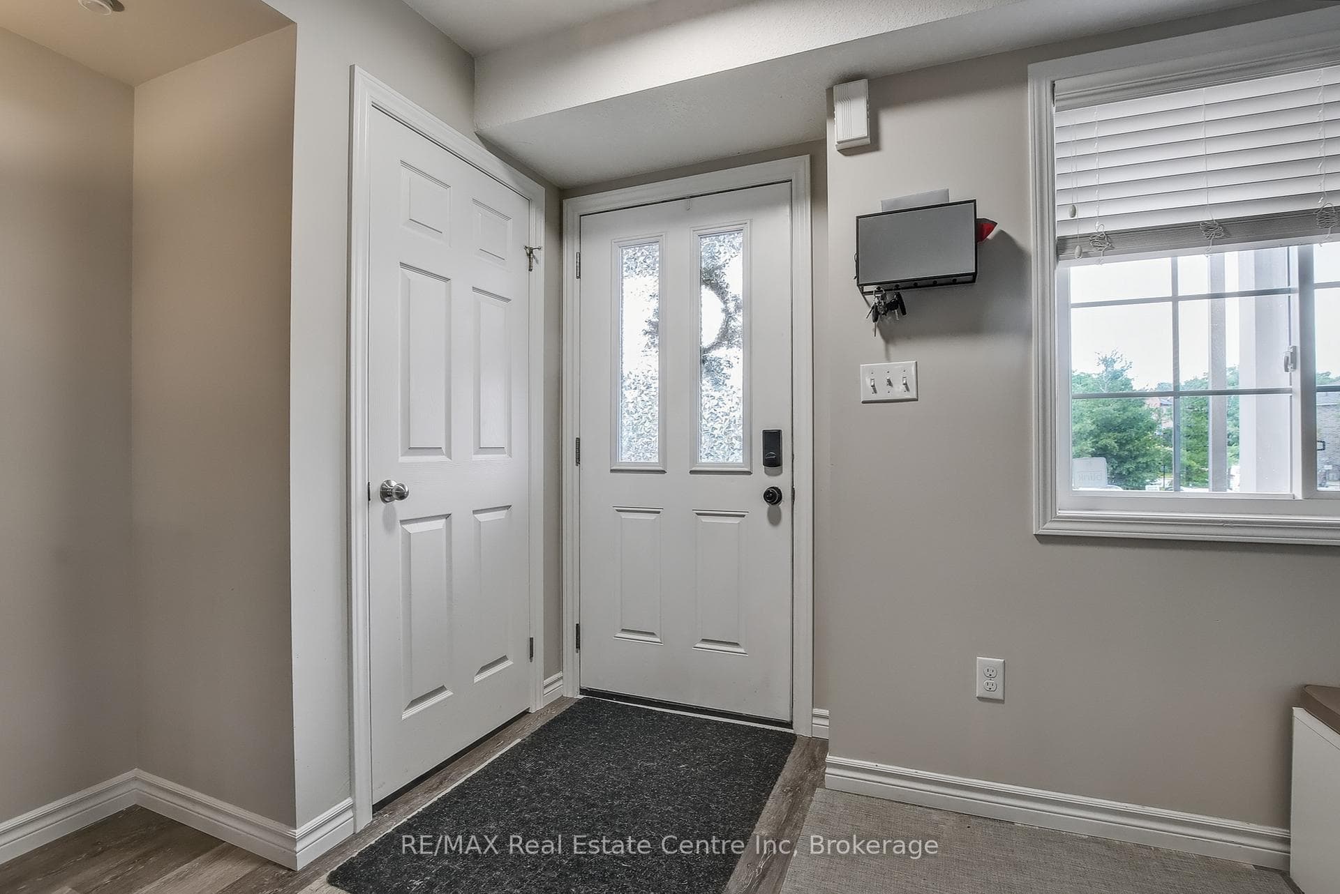 35 Mountford Drive Unit 33 photo 5