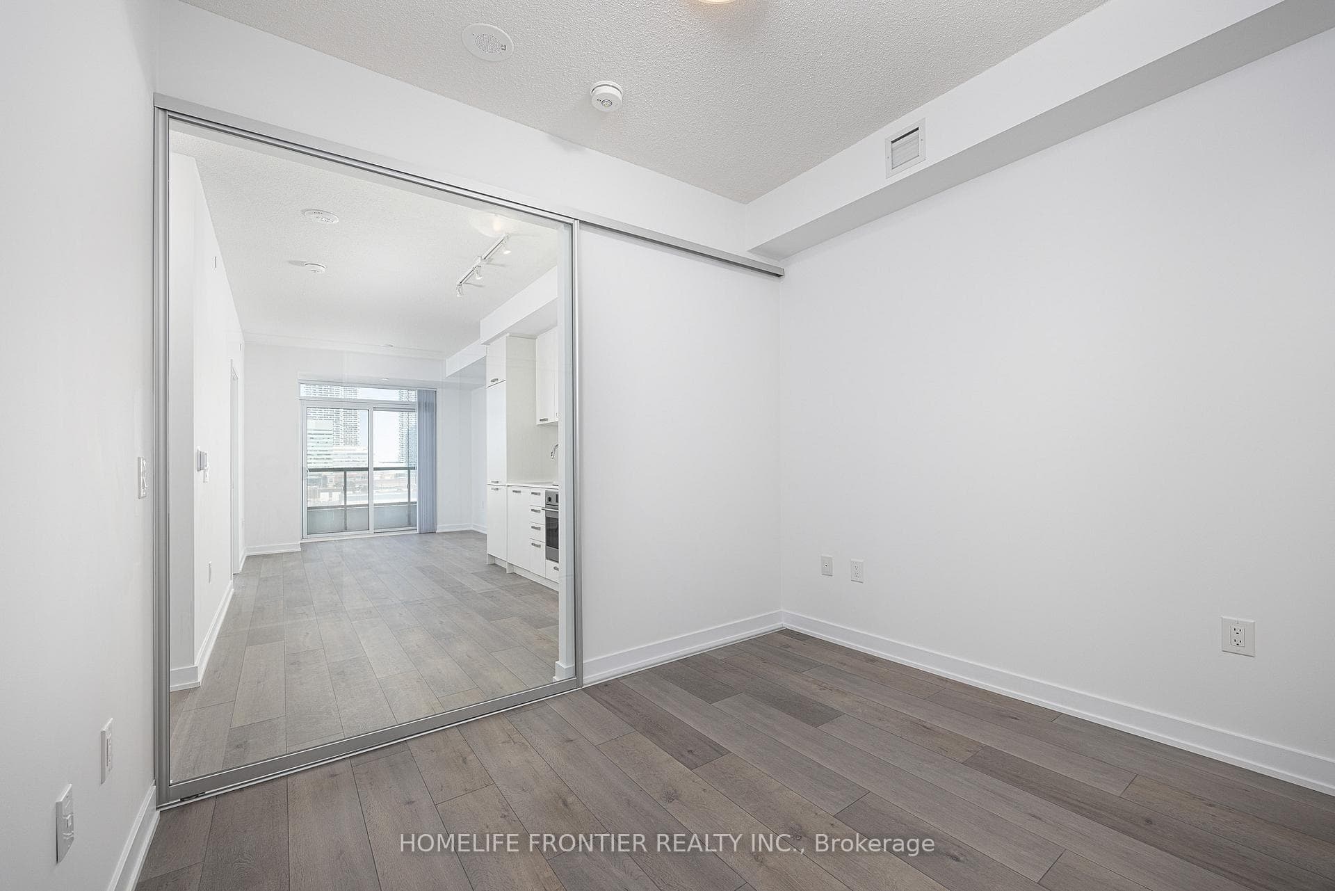38 Honey Crisp Crescent Unit 819 photo 18