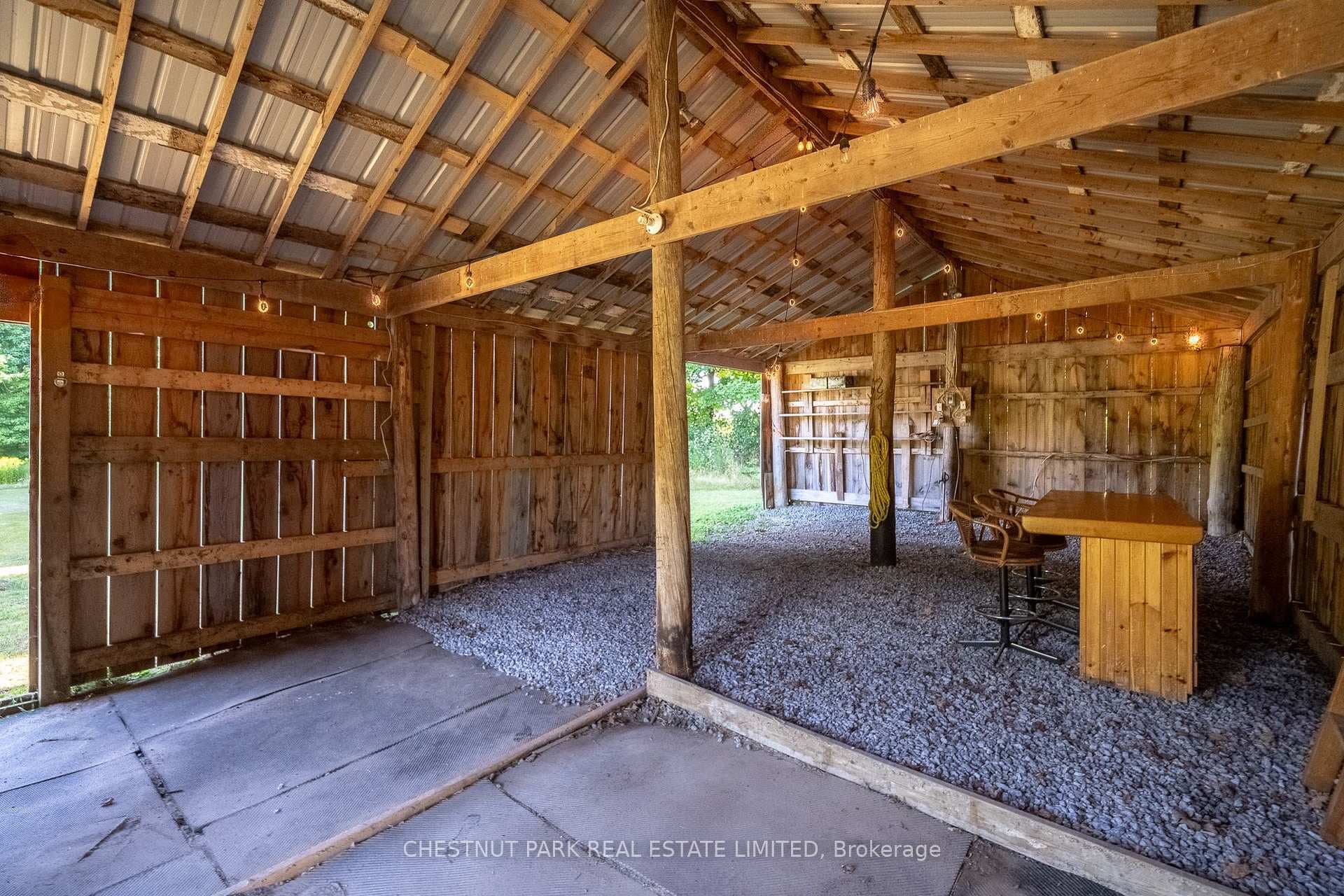 140 Quaker Road photo 33