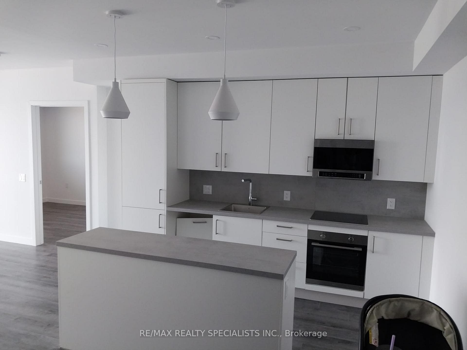 7549 Kaler Road Unit 302 photo 3