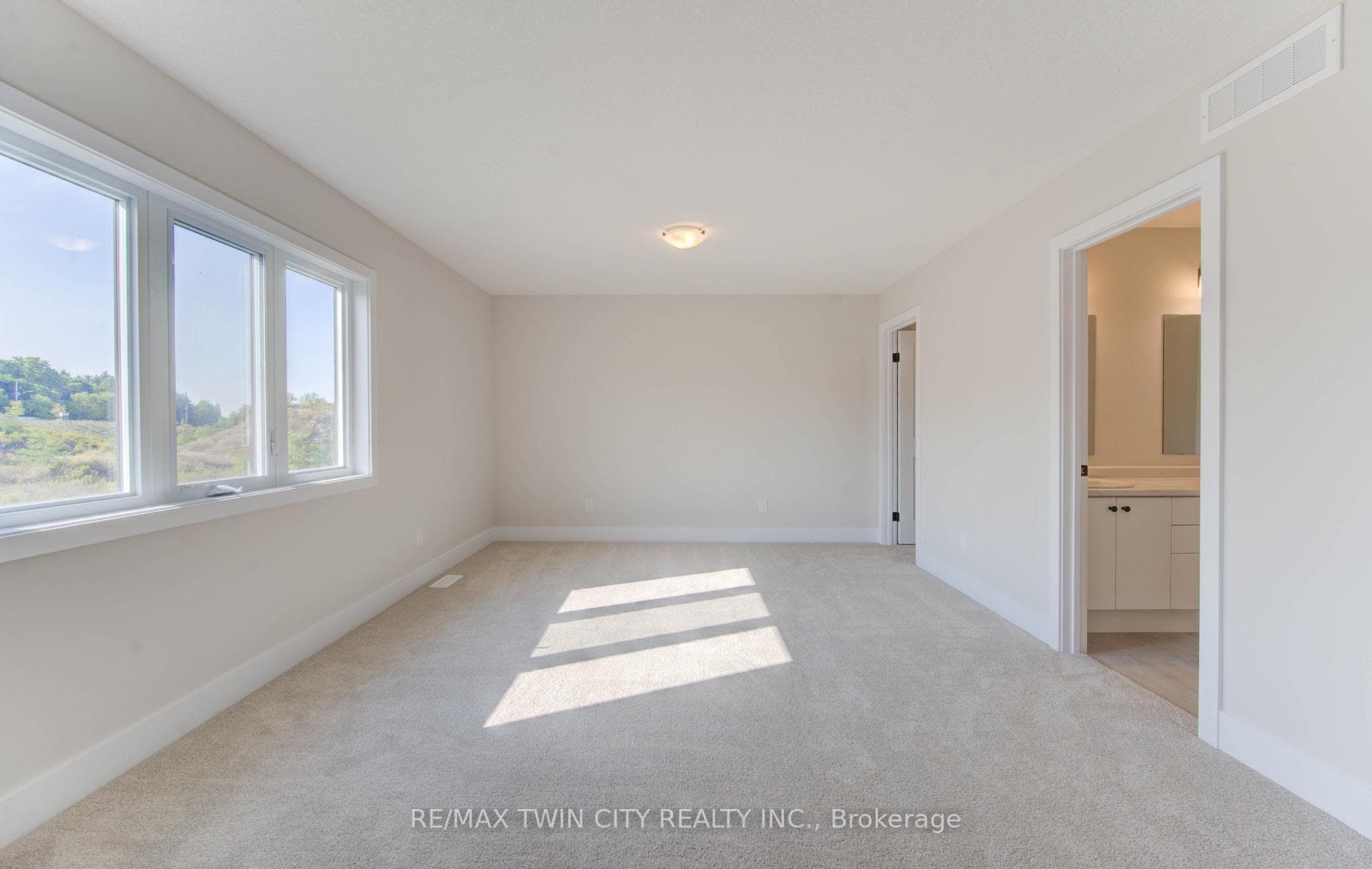 161 Dunnigan Drive photo 36