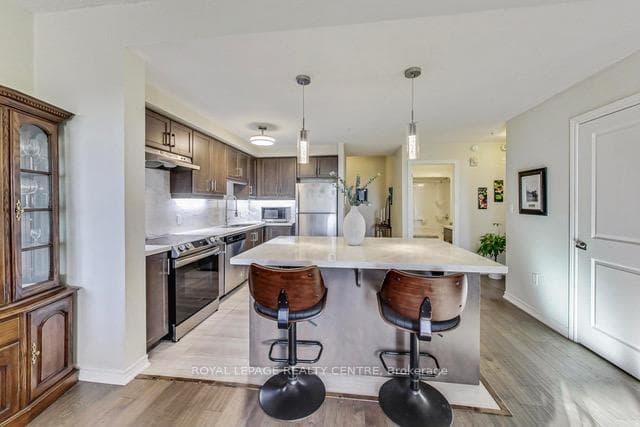 640 Sauve Street Unit 323 photo 14