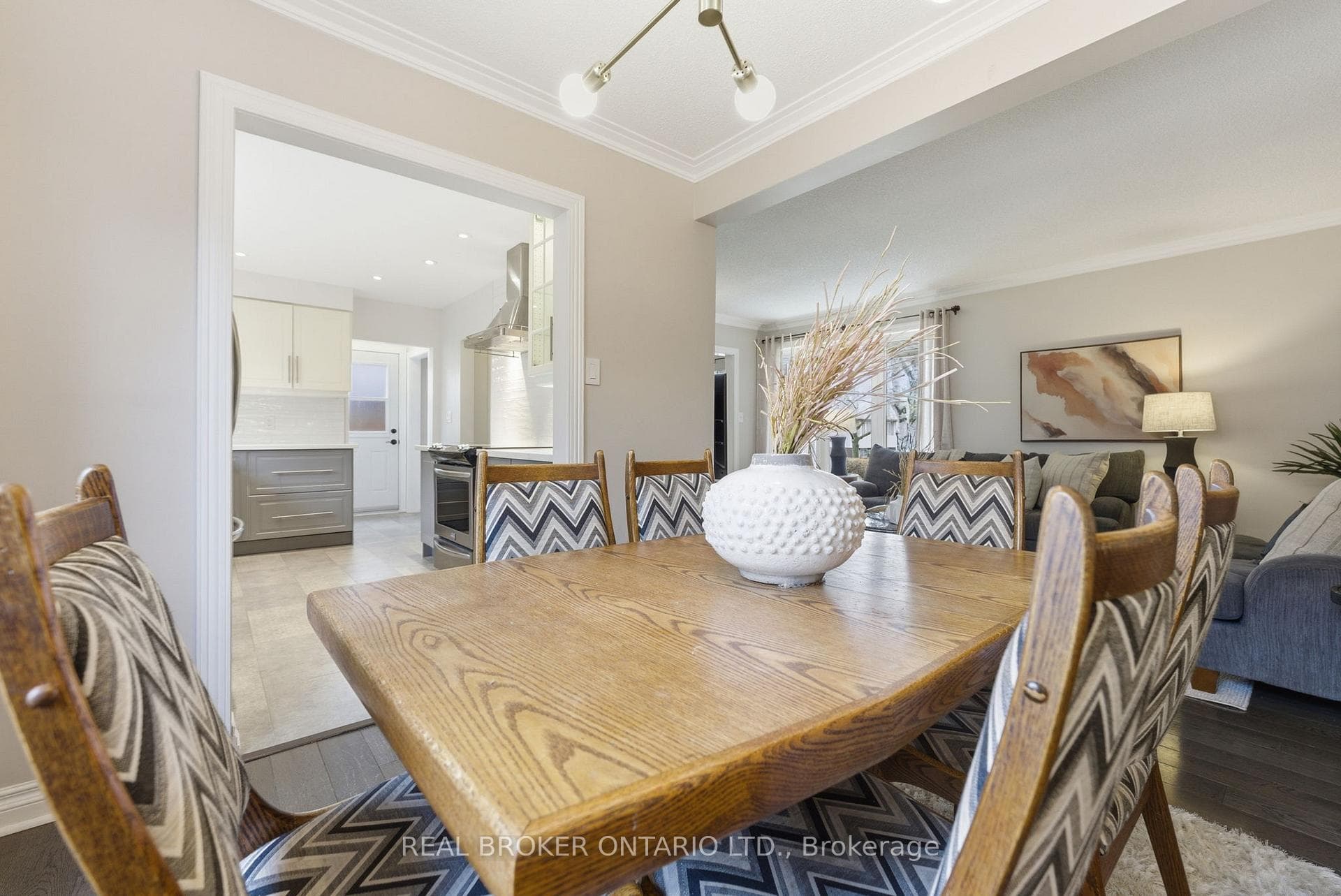 1251 Nottingham Avenue photo 14