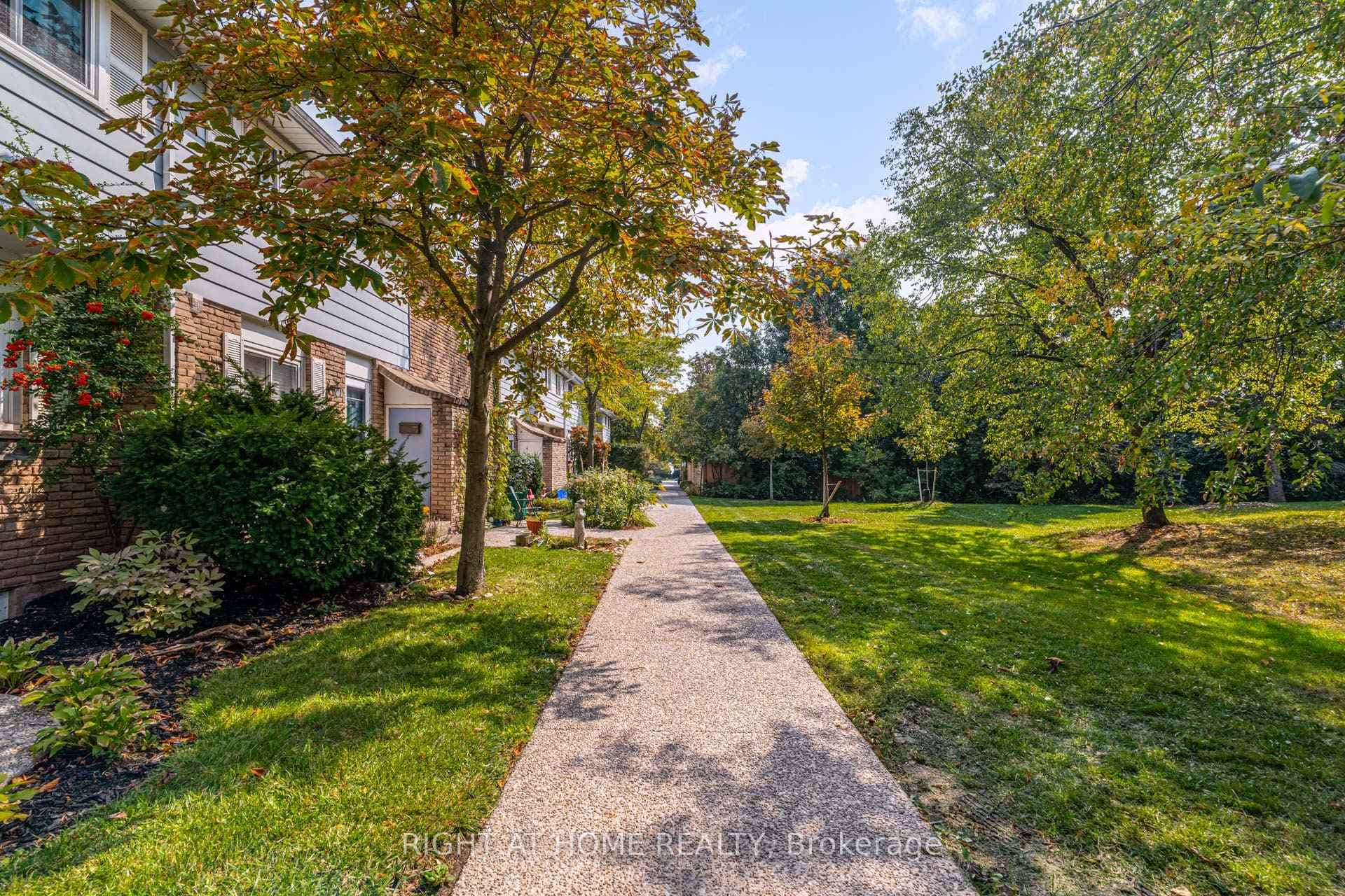 2067 Marine Drive Unit 9 photo 23