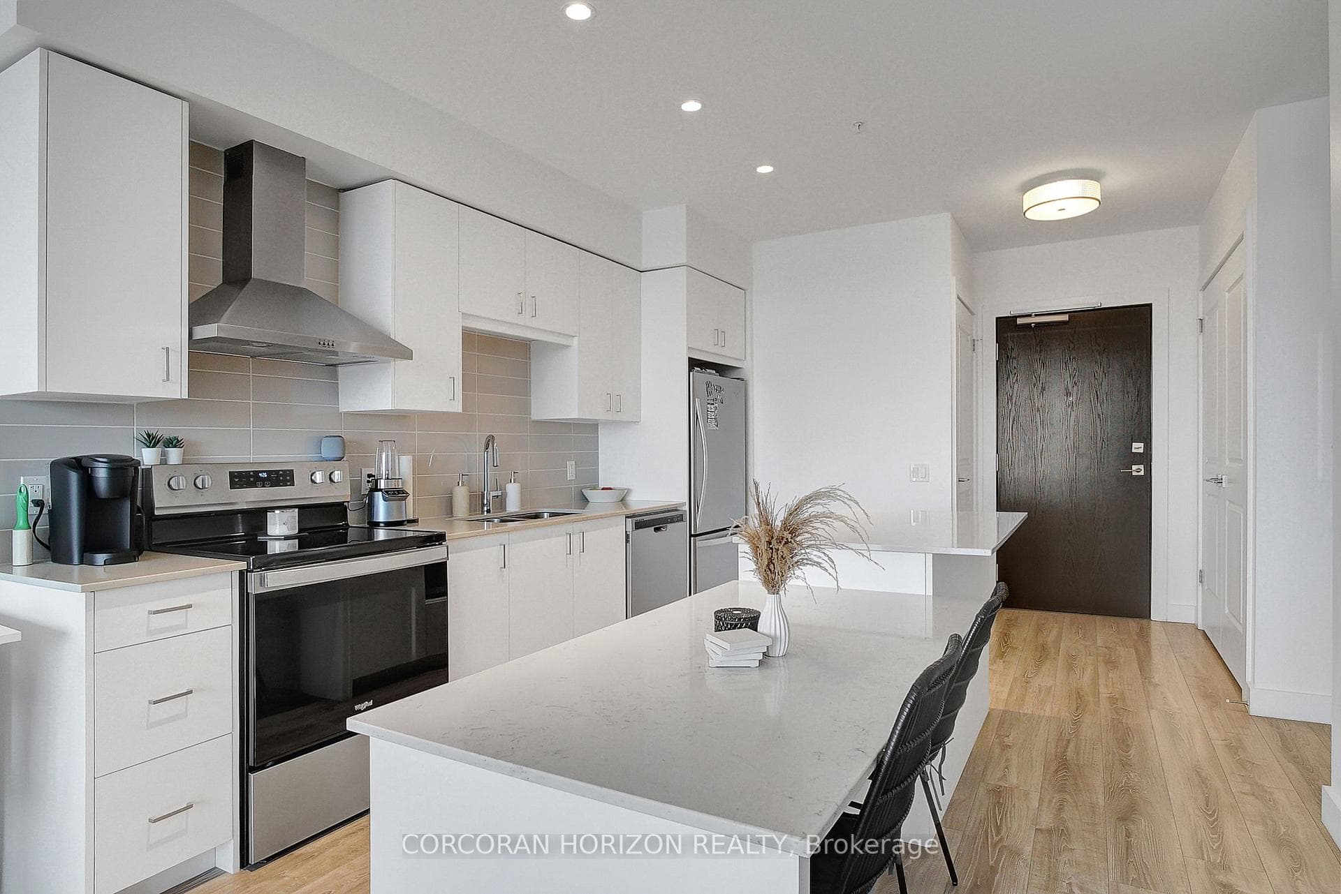 50 Grand Avenue Unit 807 photo 14