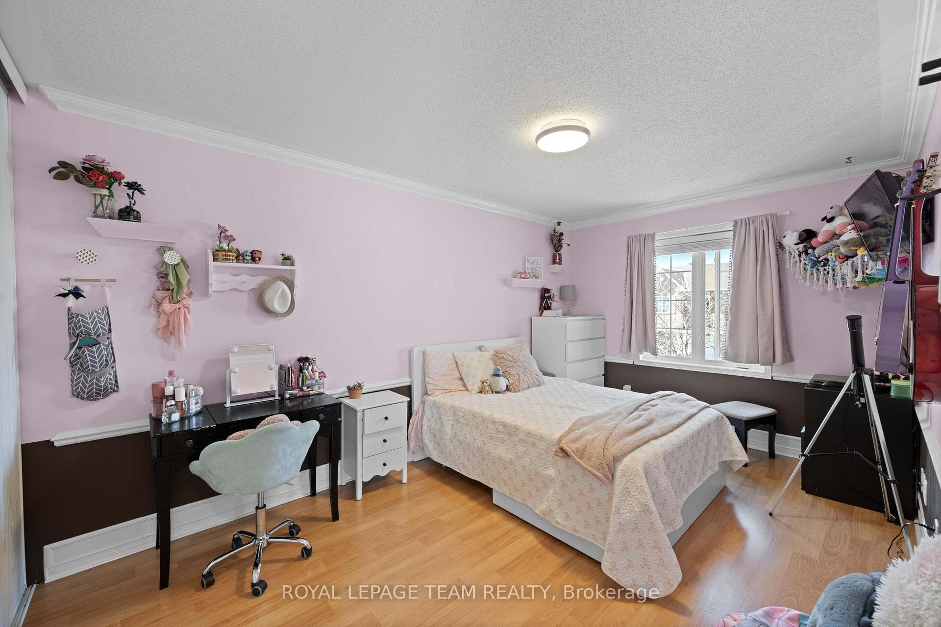 646 Casabella Drive photo 29