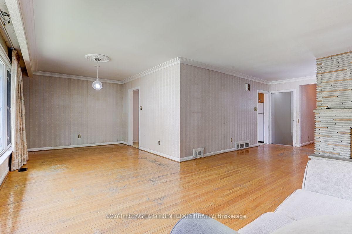 19 Morewood Crescent photo 23