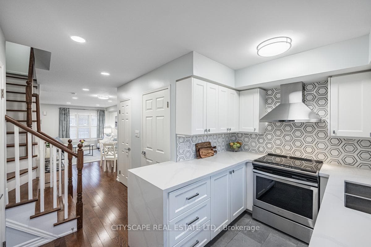 741 Village Green Boulevard photo 12