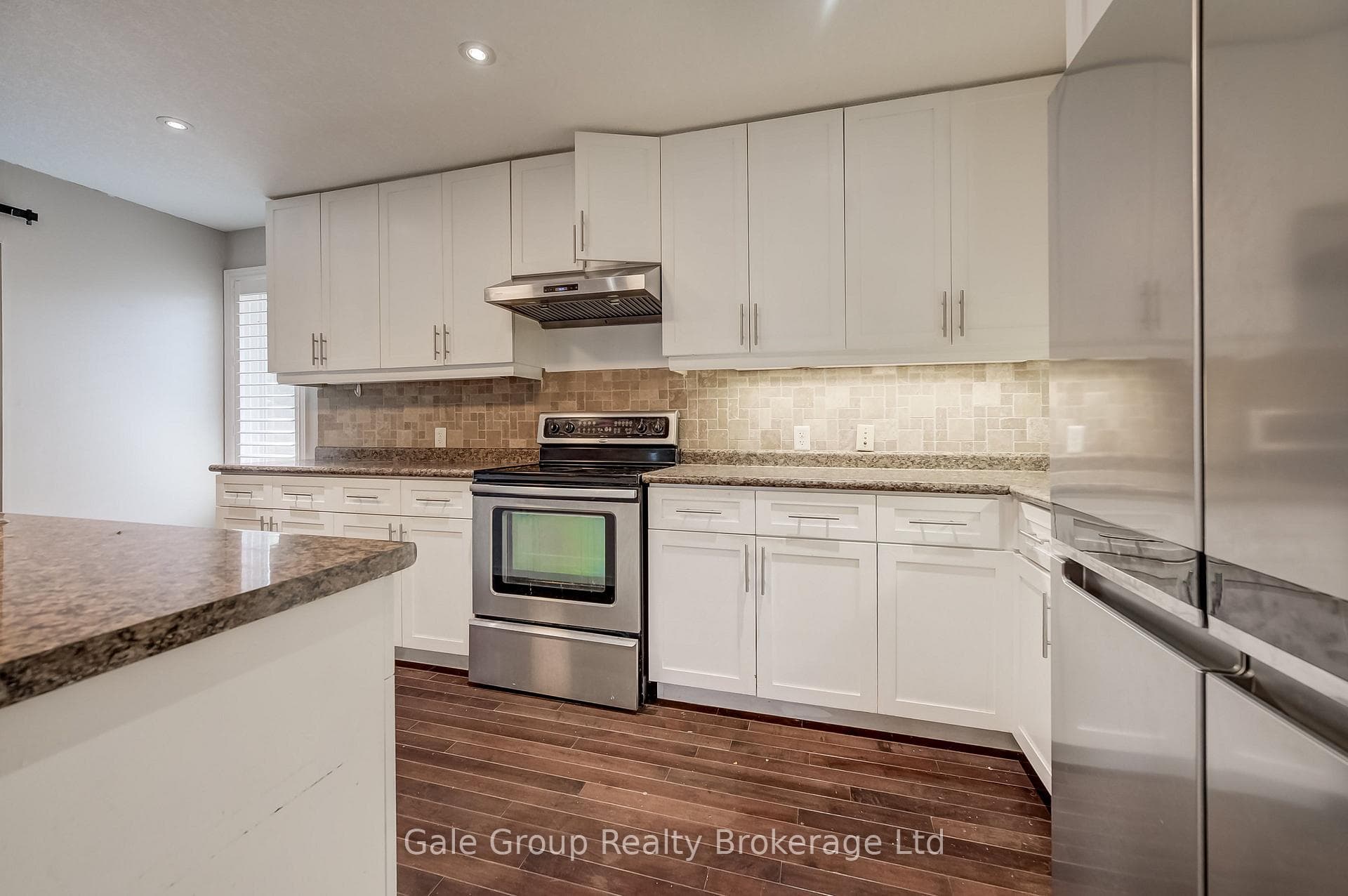 151 Norwich Avenue photo 29