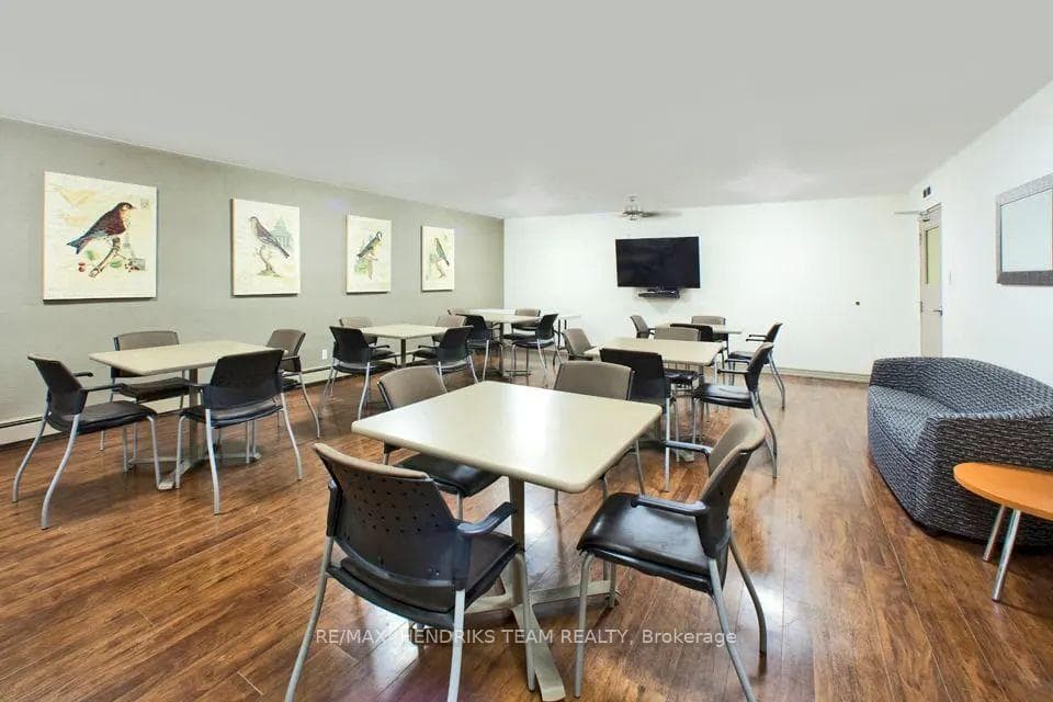 5611 Valley Way Unit 319 photo 20