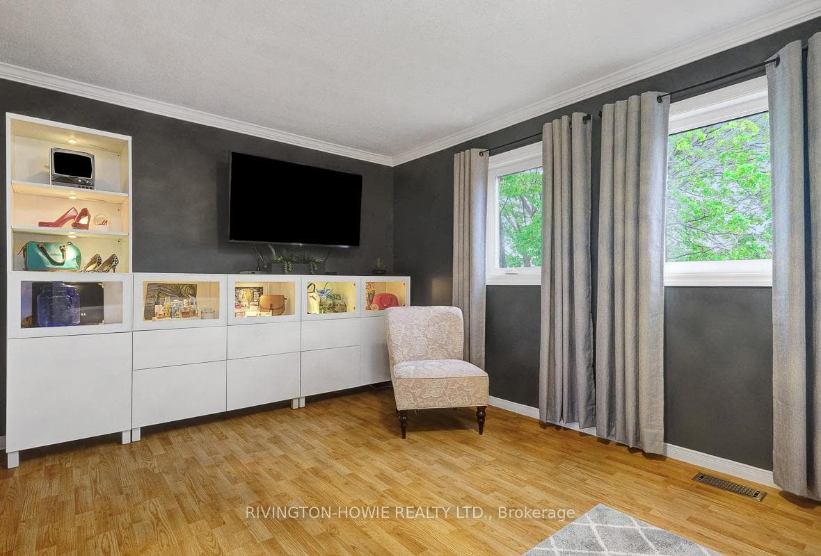 40 Rowe Drive photo 25