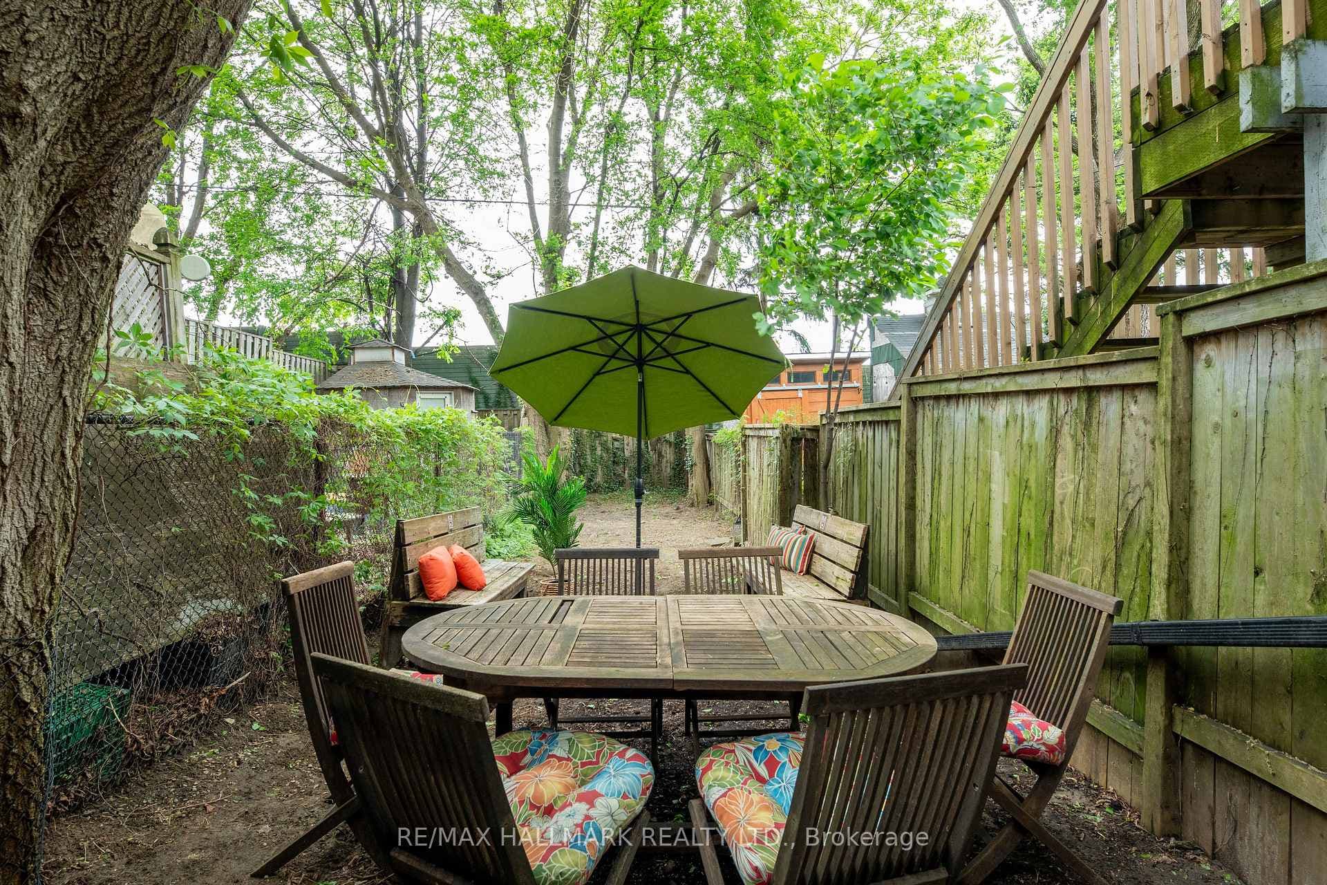 39 Seymour Avenue photo 36