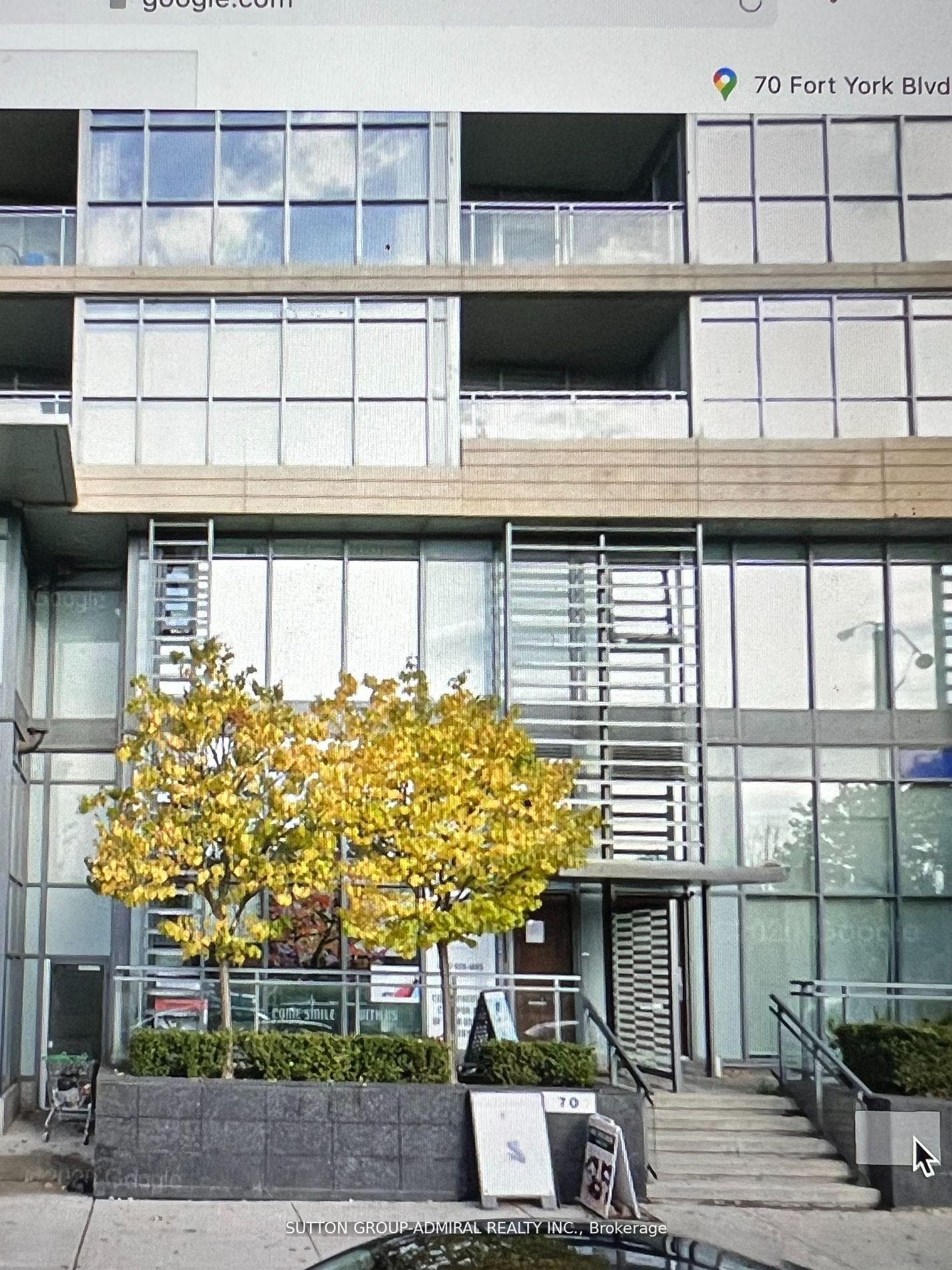 70 fort york Boulevard photo 1