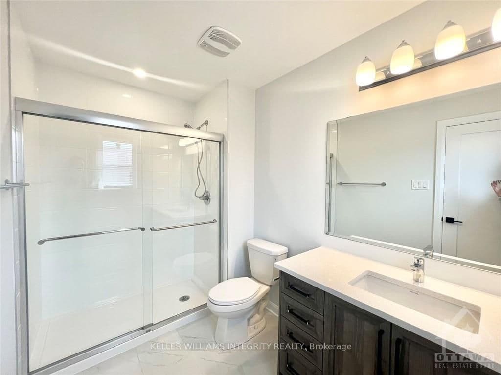 88 OSLER Street photo 17