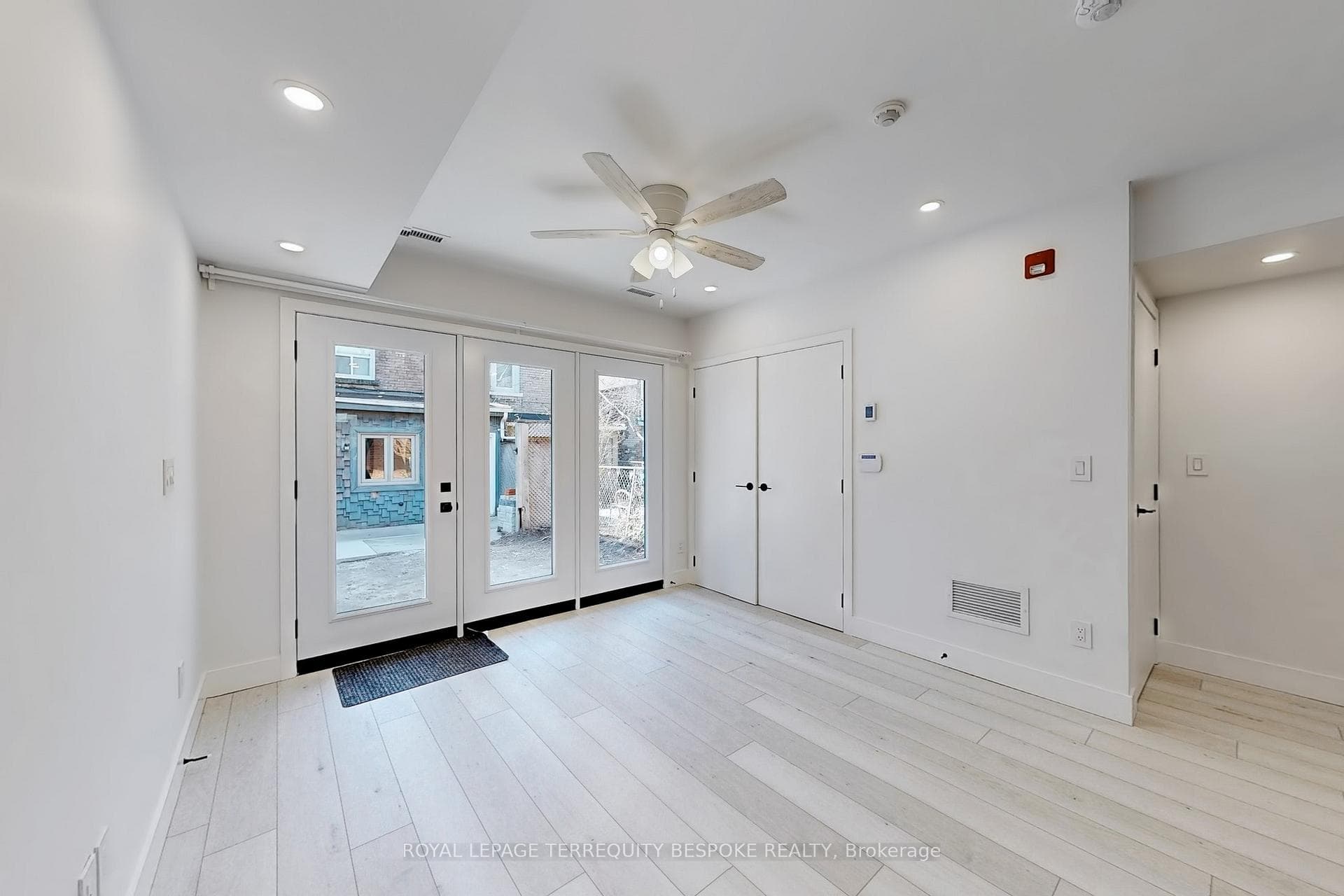 363 Euclid Avenue Unit Laneway photo 4