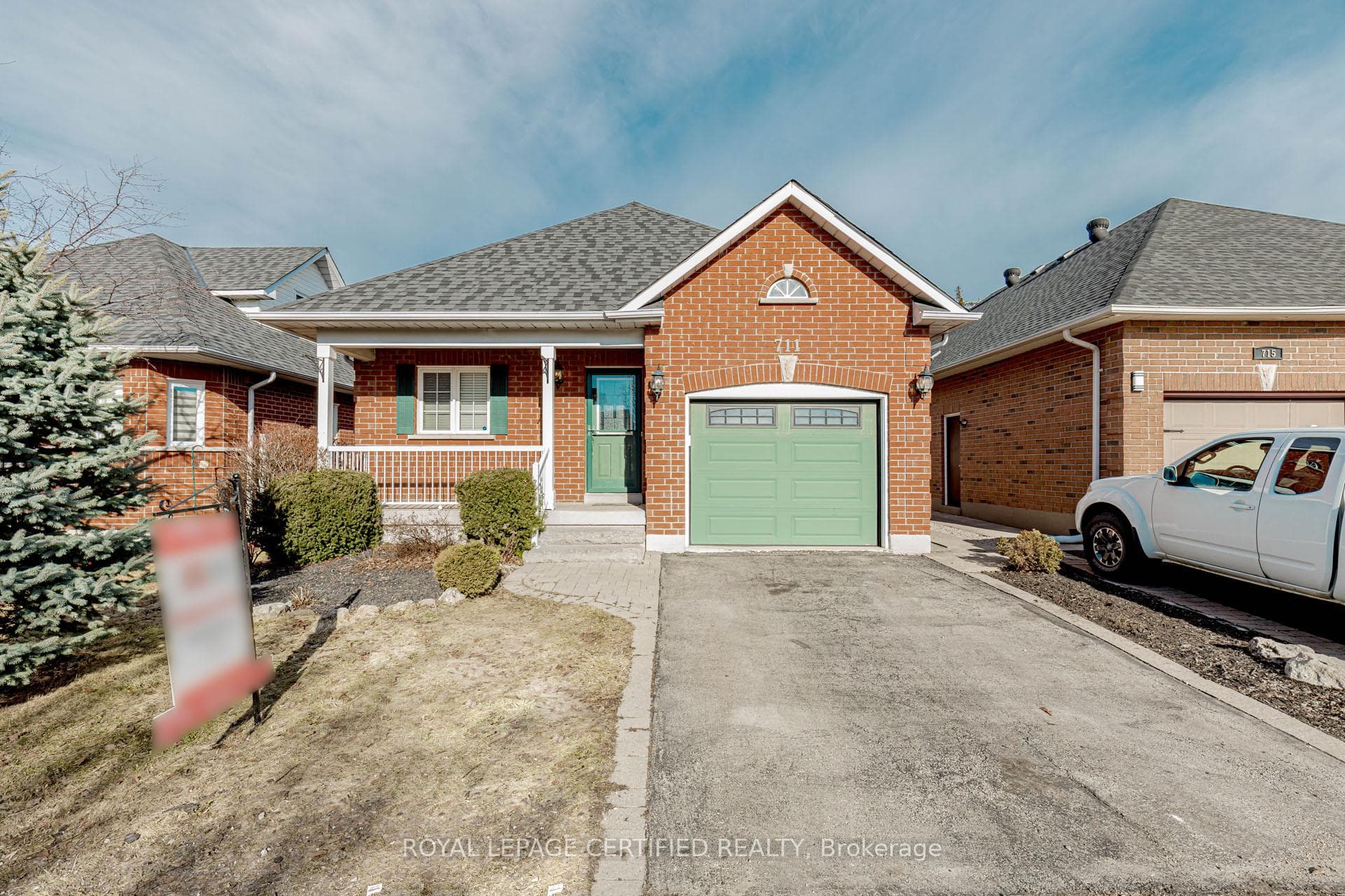 711 POPLAR Road photo 1