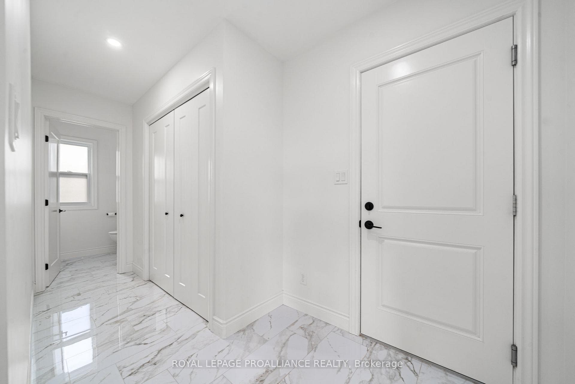 18 RAYCROFT Drive photo 20