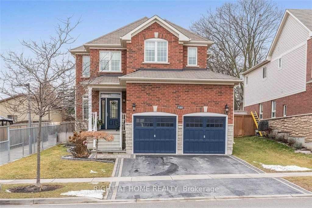 111 Courvier Crescent photo 1