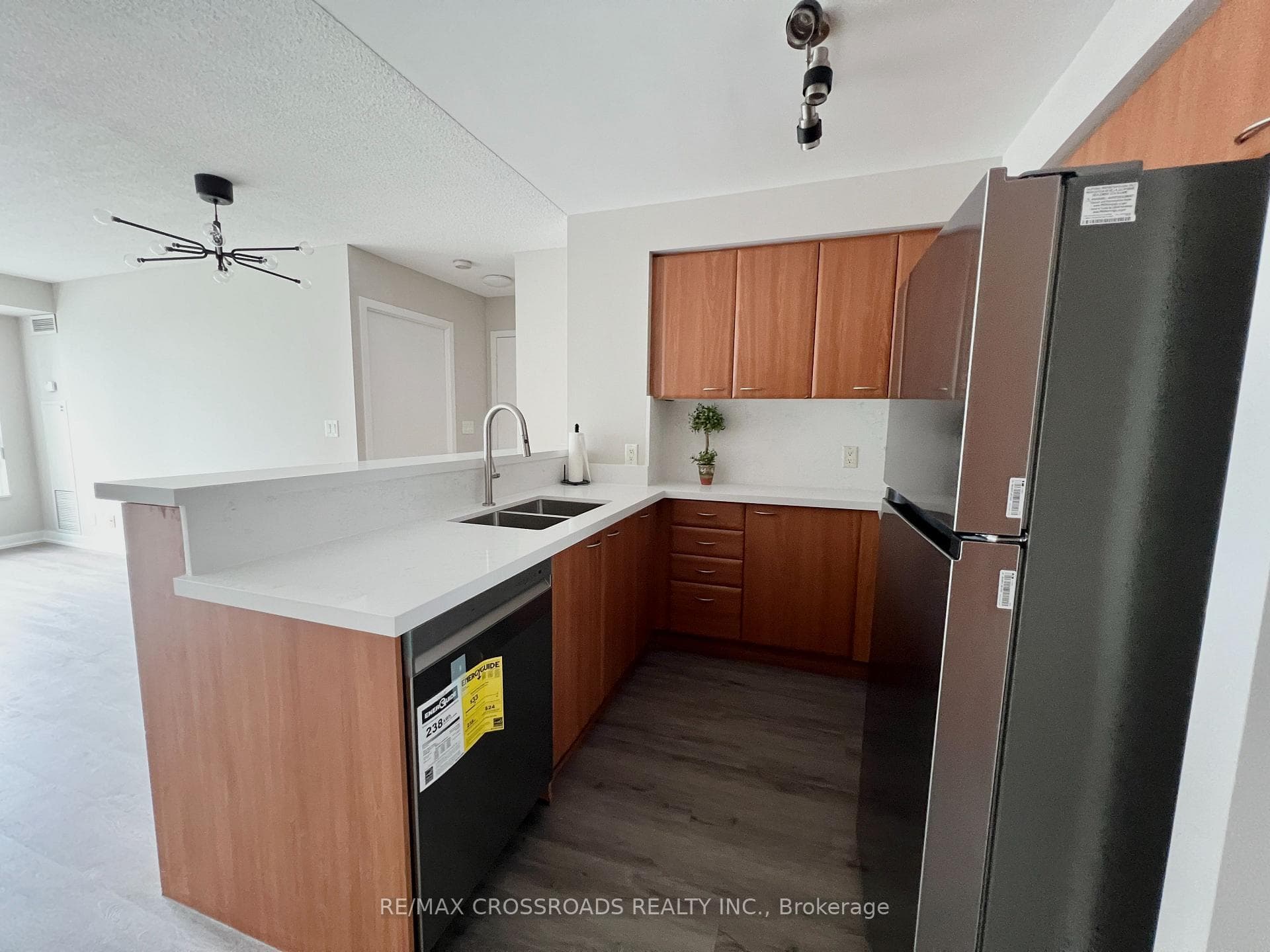 Newly Renovated Kitchen