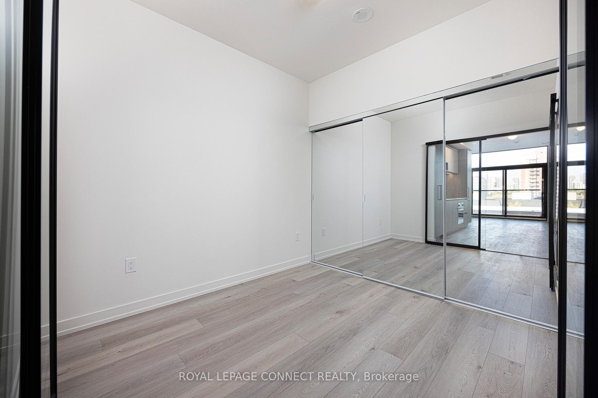 181 Sterling Road Unit 511 photo 16