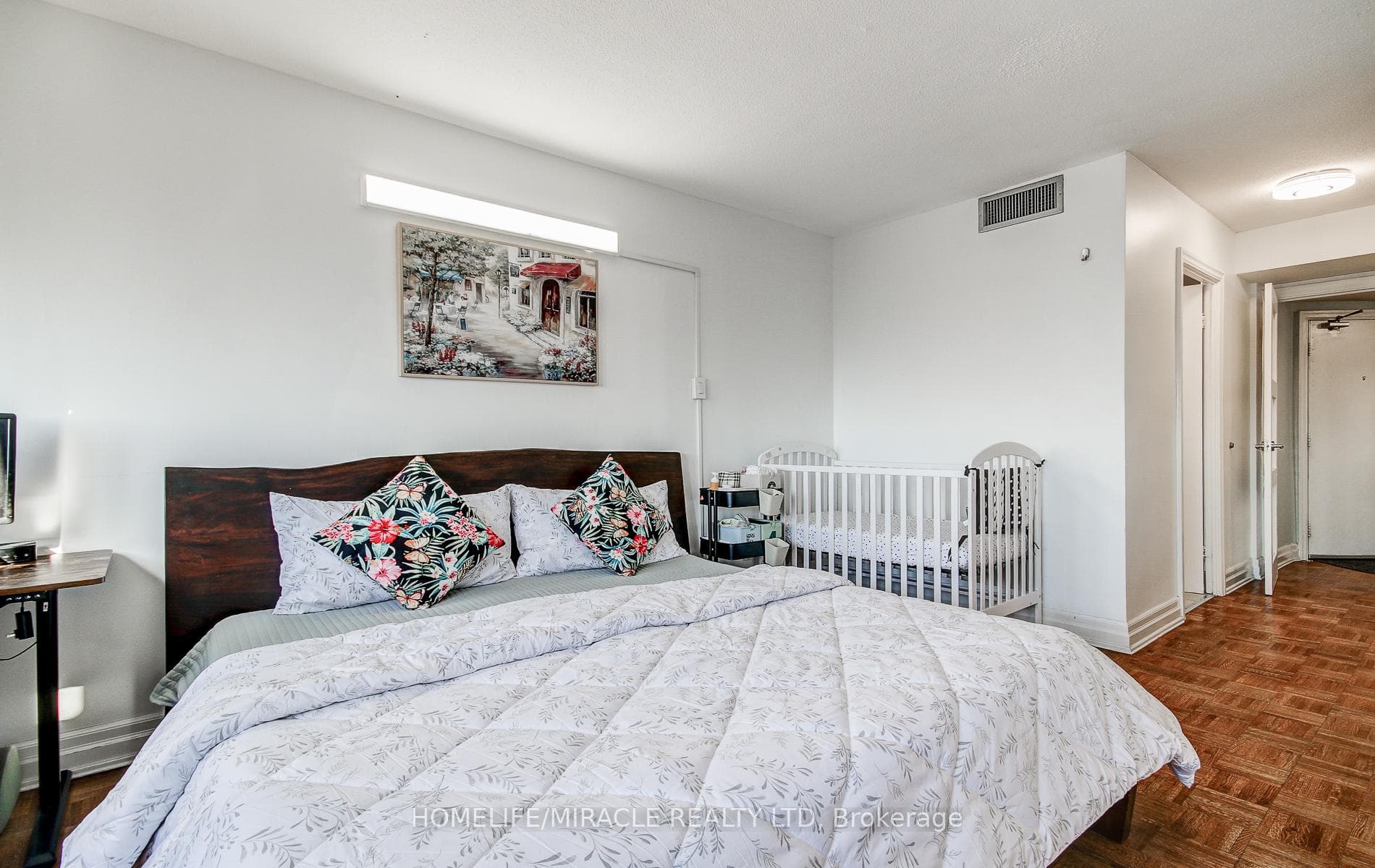 1333 Bloor Street Unit 504 photo 13