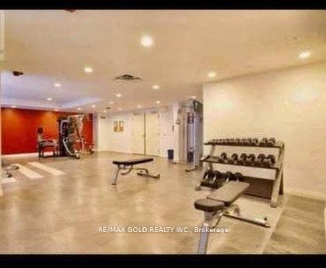 15 James Finlay Way Unit 733 photo 27