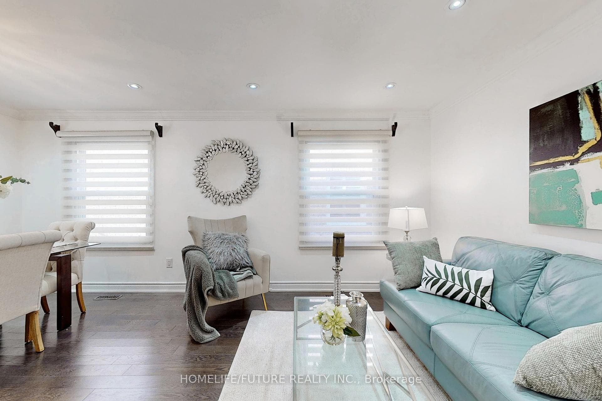 102 Stather Crescent photo 5