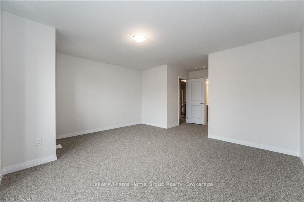 425 ADELAIDE Street photo 25
