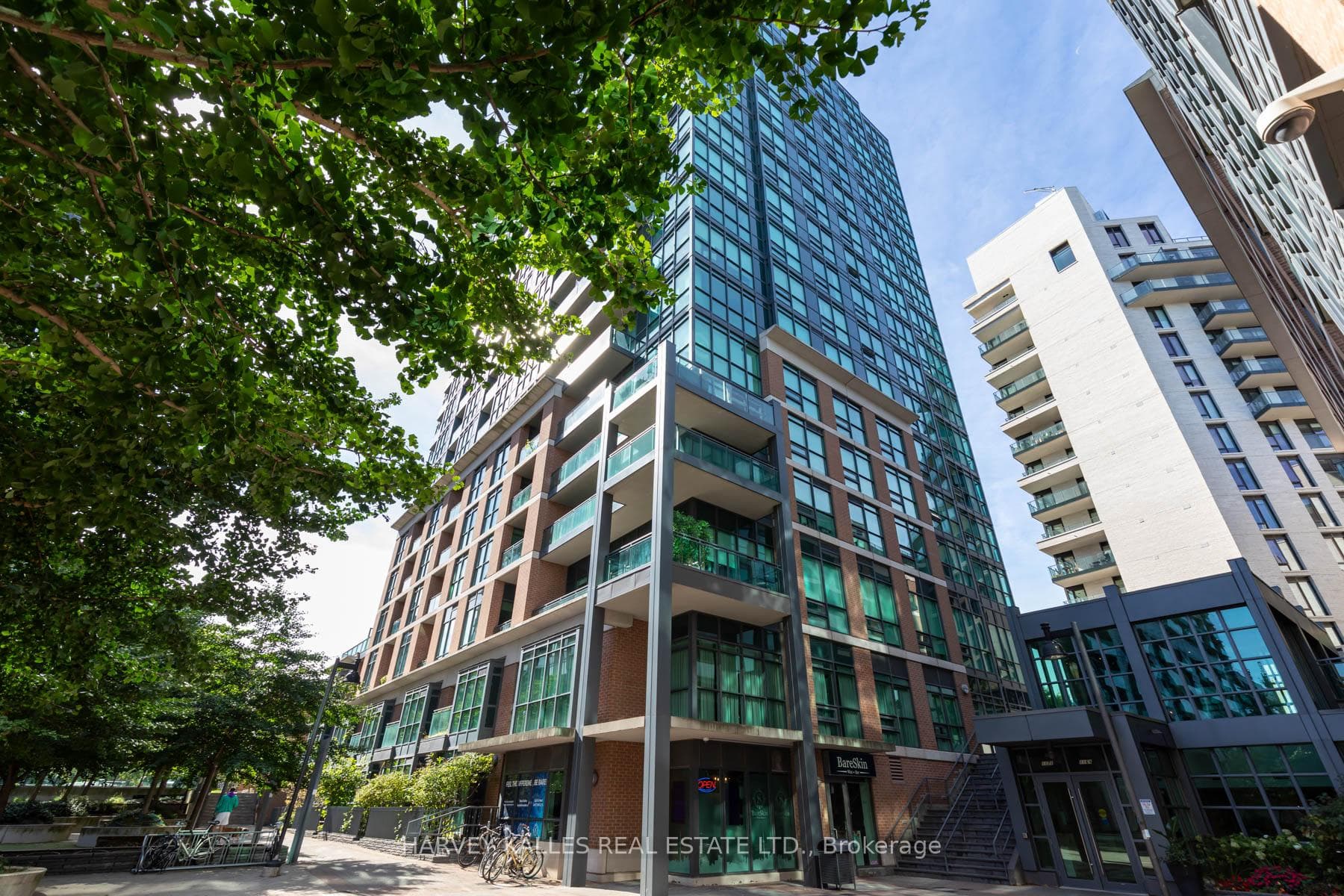 1171 Queen Street Unit 1813 photo 26