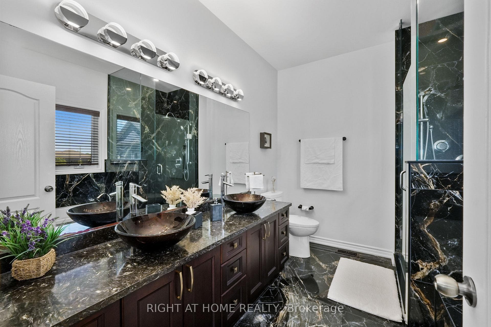 172 Glens Of Antrim Way photo 24