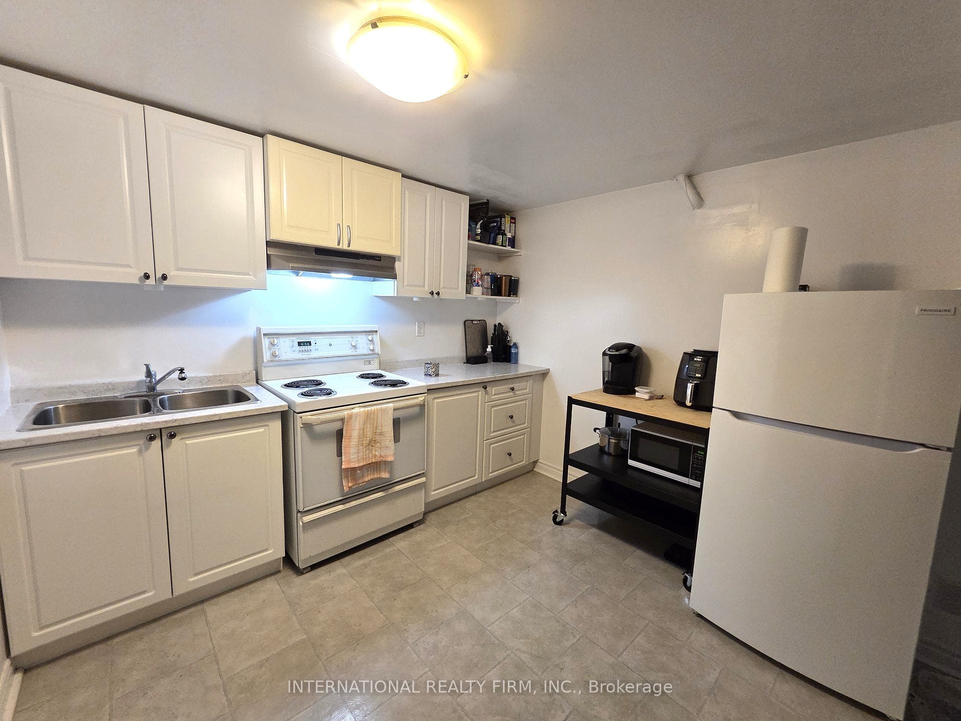 132 Esther Drive photo 21