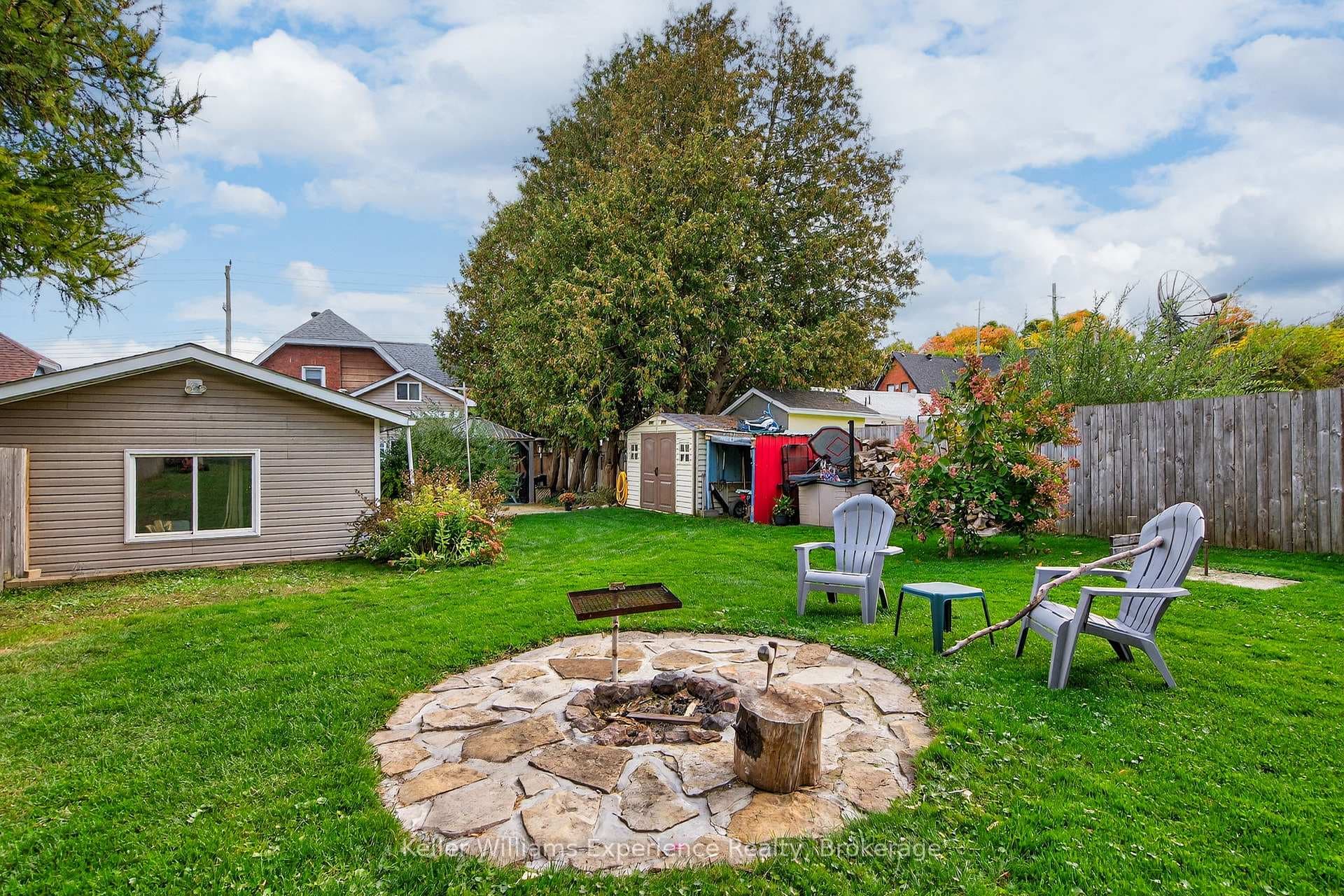 Yard without snow