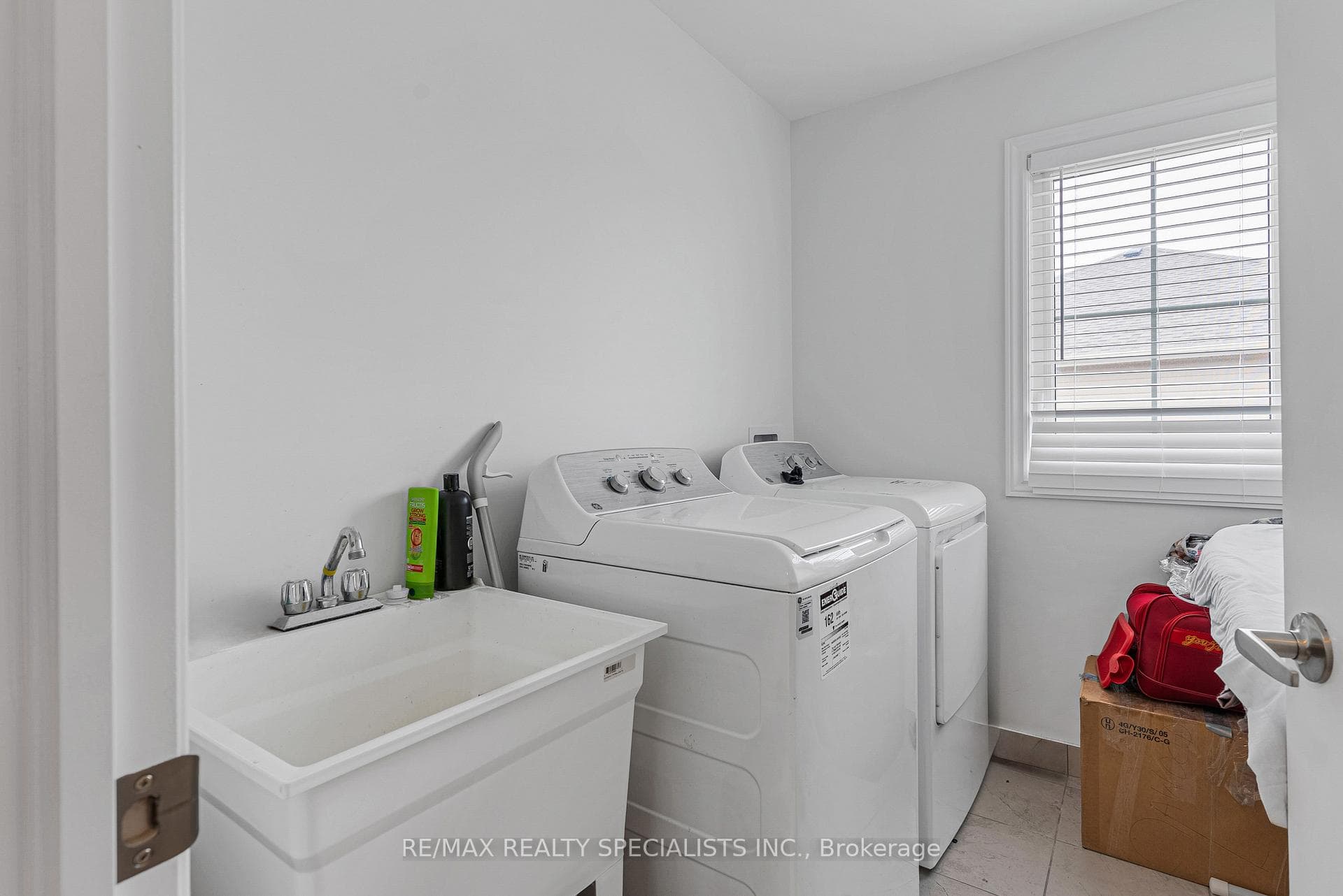 28 Lincoln Drive photo 32