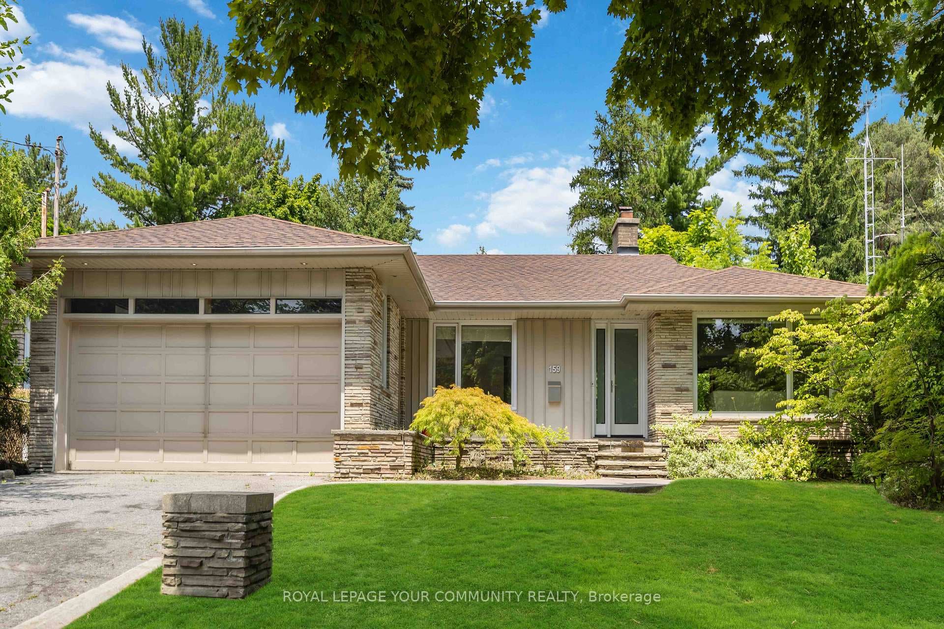 159 Burbank Drive photo 2