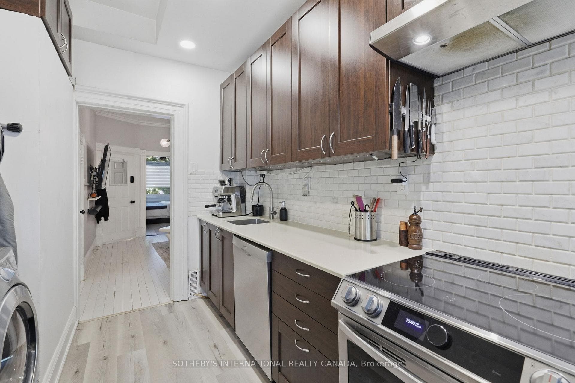 284 Euclid Avenue Unit Main photo 11