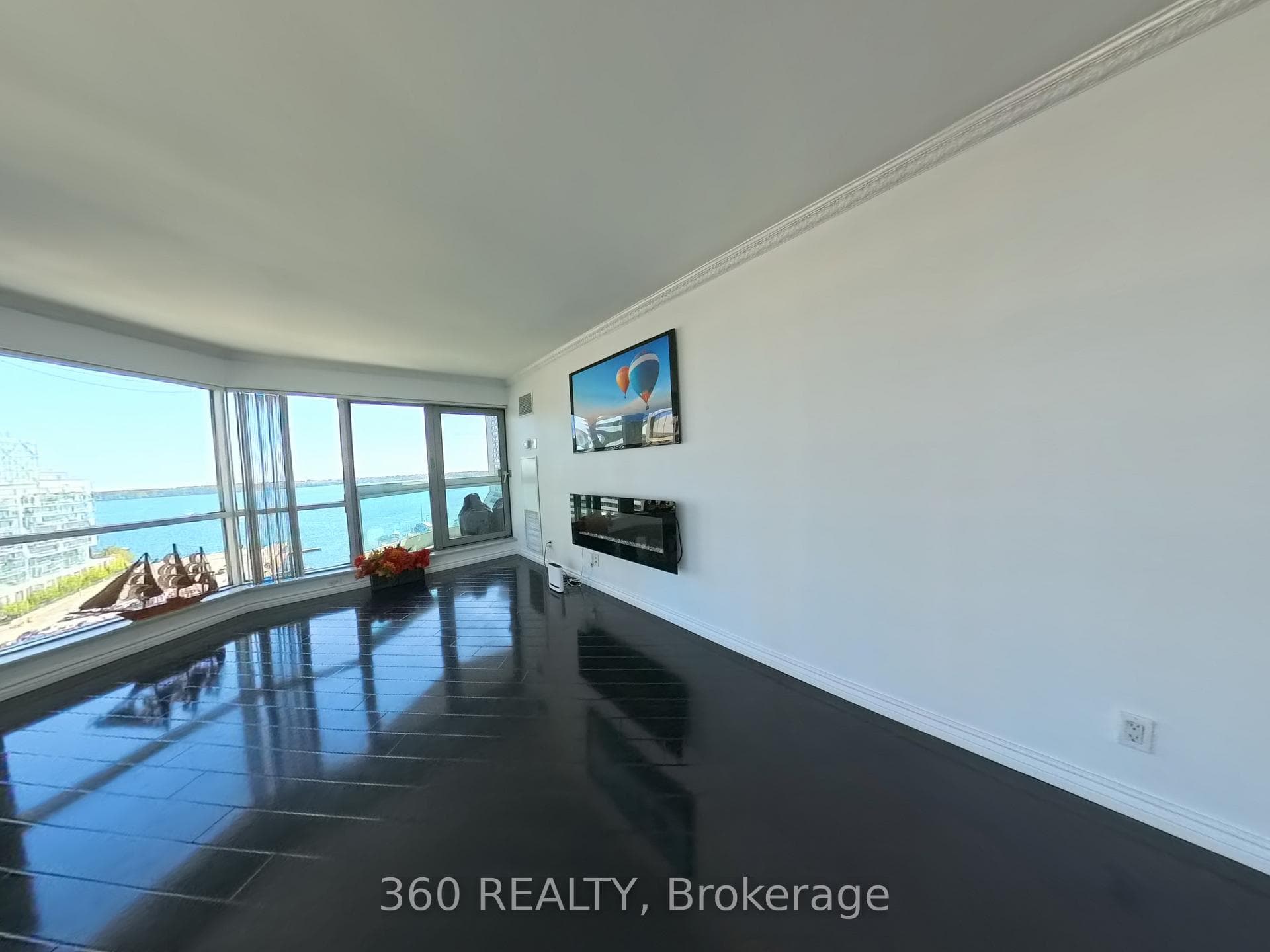 10 Yonge Street Unit 1211 photo 14