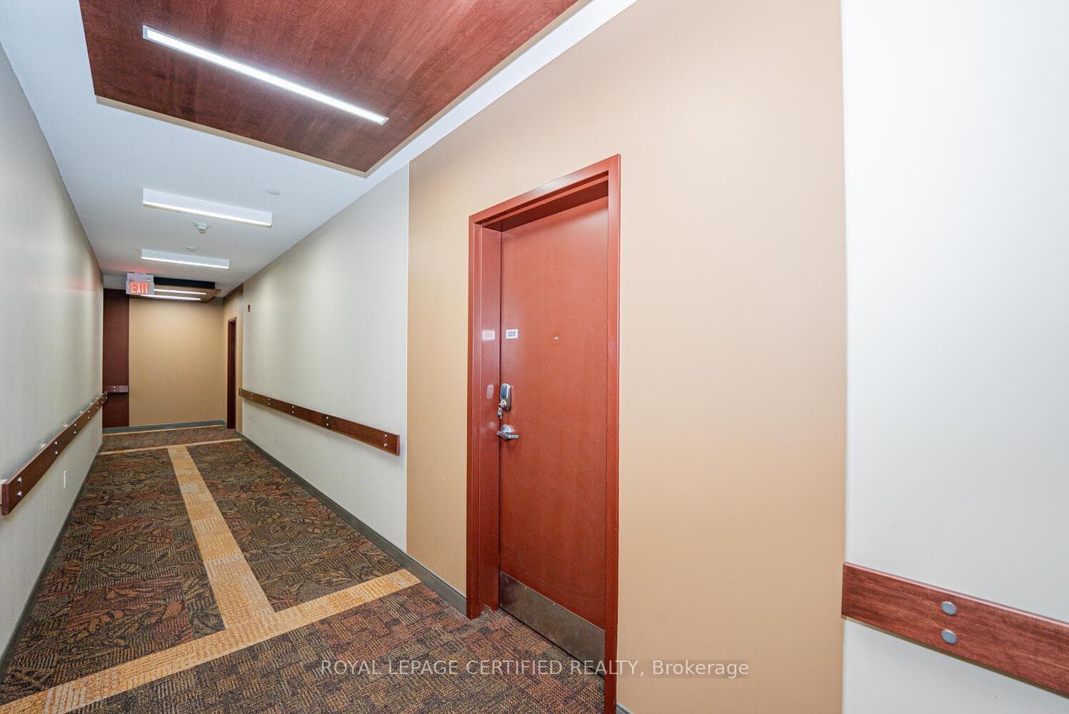 26 Wellington Street Unit 205 photo 11