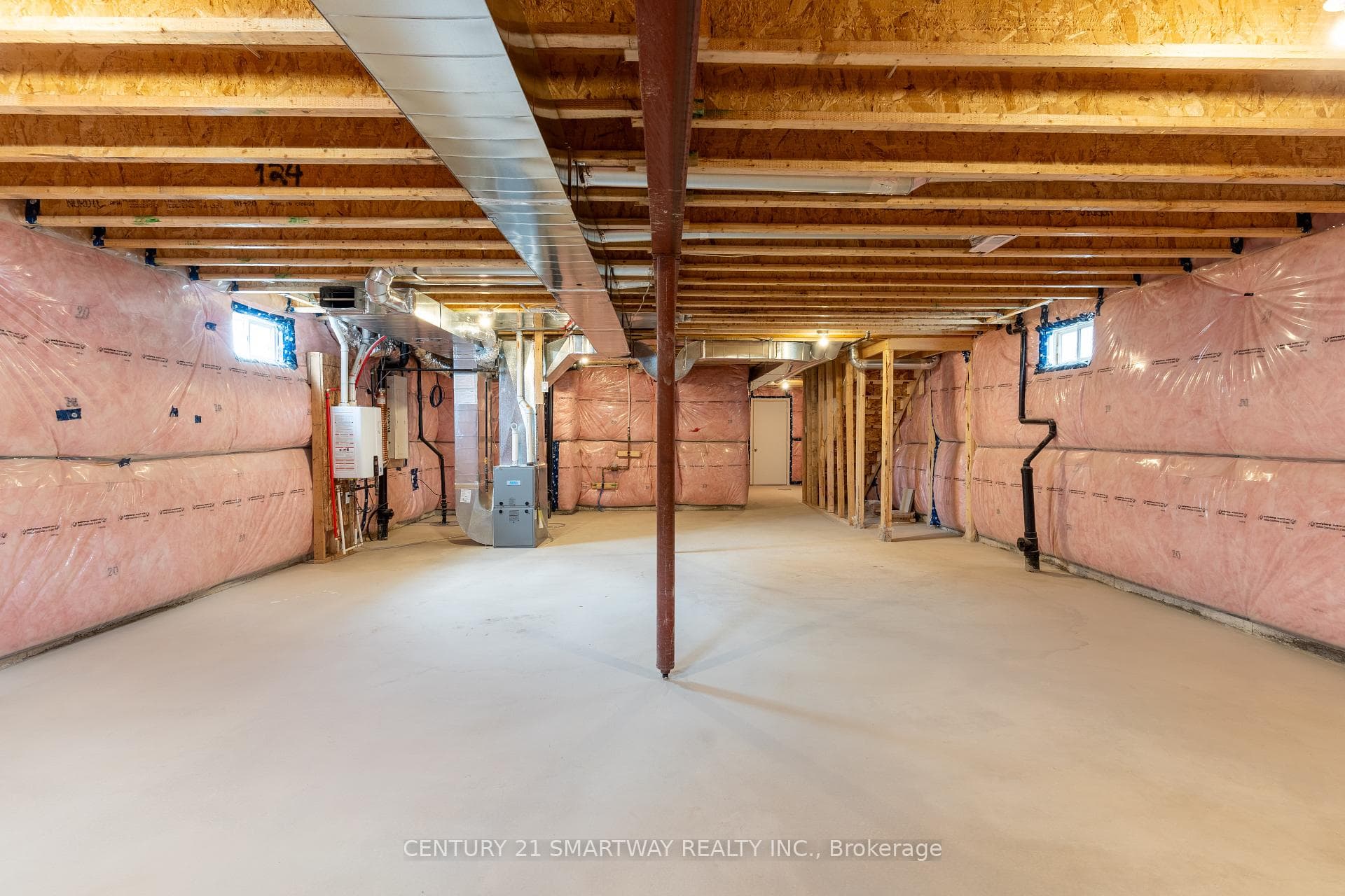 40 HUNTSWORTH Avenue photo 34