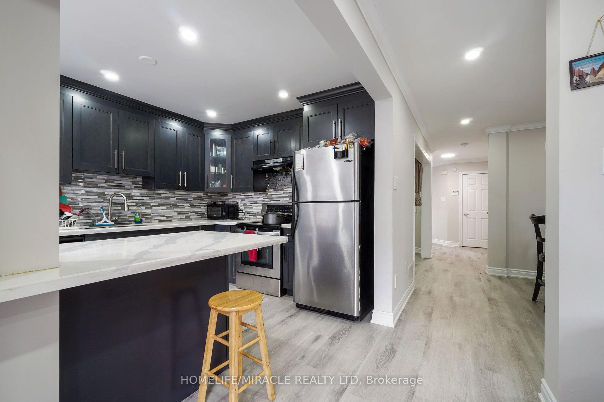 222 Sunforest Drive photo 11