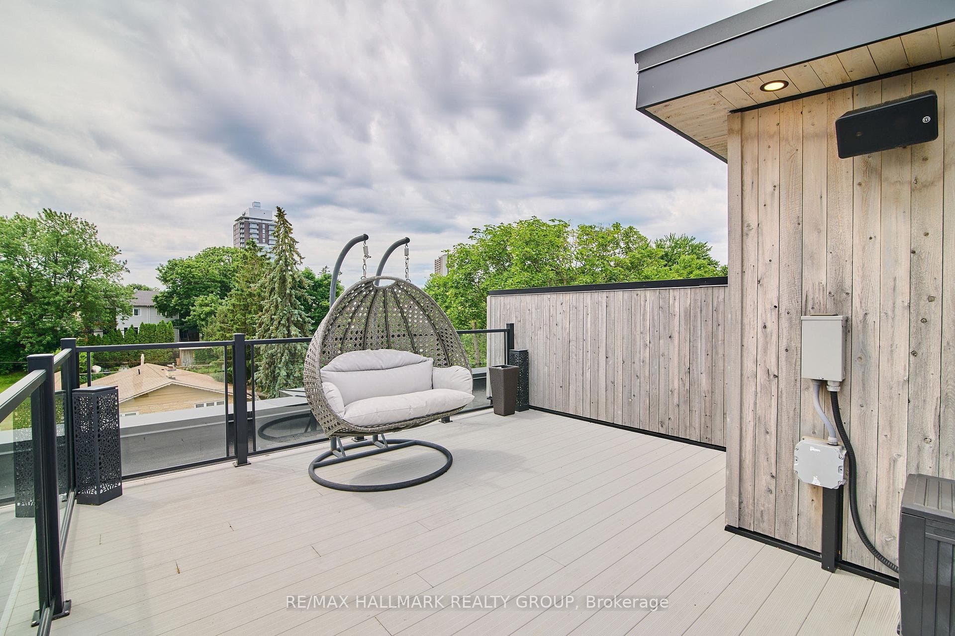 3rd floor terrace